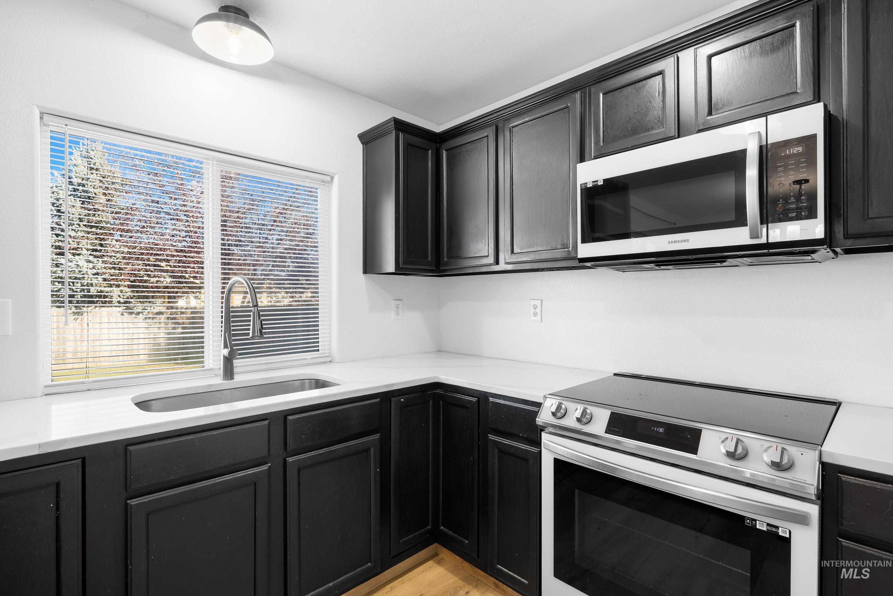 7312 E Wiltshire Lane, Nampa, Idaho 83687, 4 Bedrooms, 2.5 Bathrooms, Residential For Sale, Price $389,000, 98966249