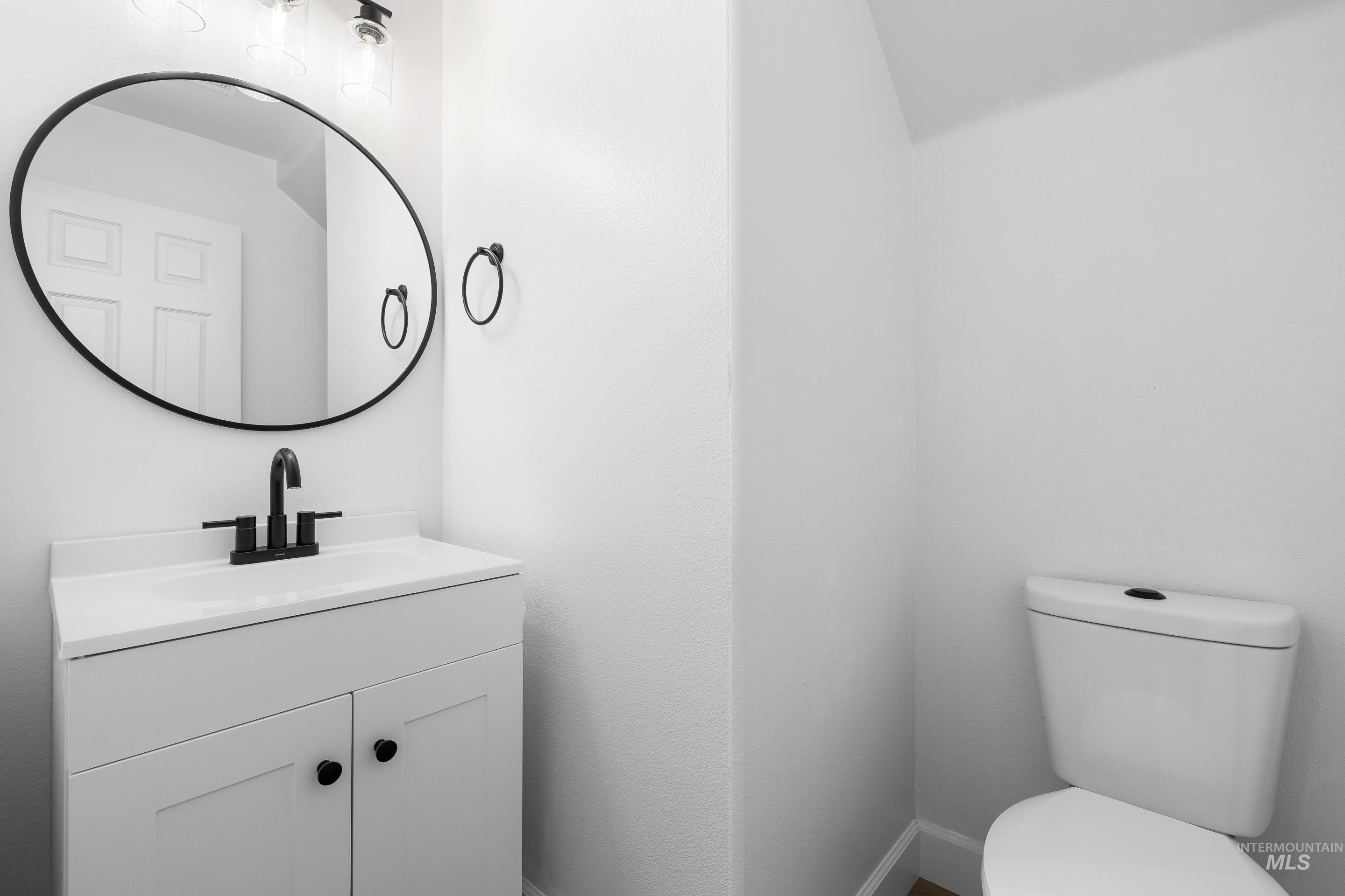 7312 E Wiltshire Lane, Nampa, Idaho 83687, 4 Bedrooms, 2.5 Bathrooms, Residential For Sale, Price $389,000, 98966249