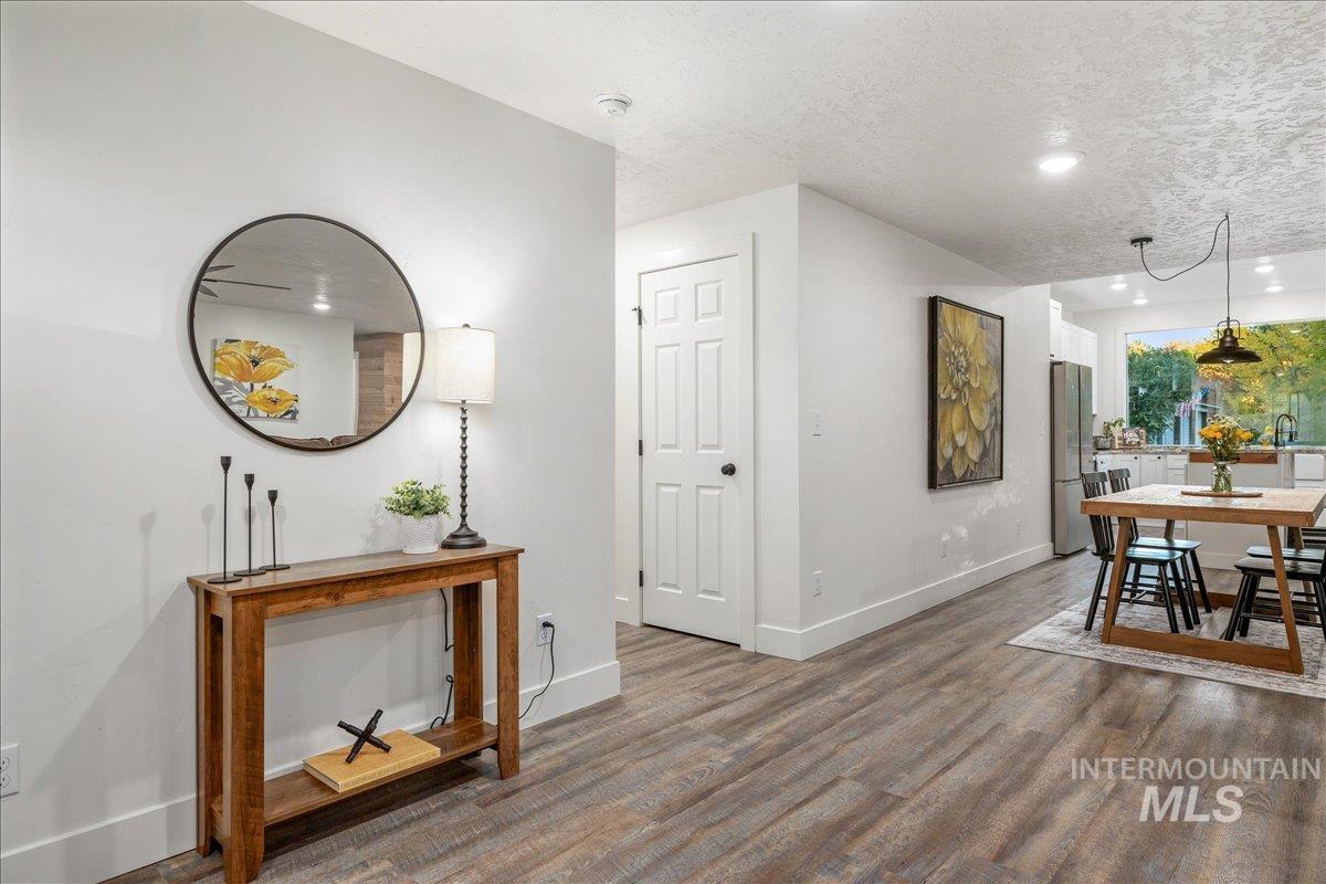 4540 S Pinto Dr, Boise, Idaho 83709, 3 Bedrooms, 2.5 Bathrooms, Residential For Sale, Price $713,000, 98966262