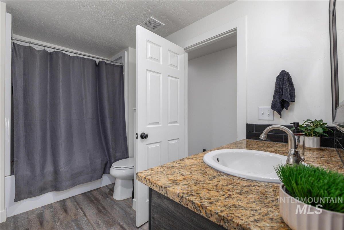 4540 S Pinto Dr, Boise, Idaho 83709, 3 Bedrooms, 2.5 Bathrooms, Residential For Sale, Price $713,000, 98966262