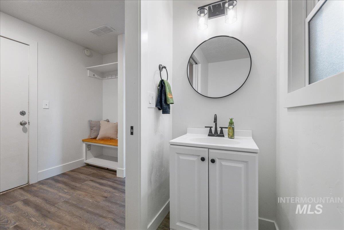 4540 S Pinto Dr, Boise, Idaho 83709, 3 Bedrooms, 2.5 Bathrooms, Residential For Sale, Price $713,000, 98966262