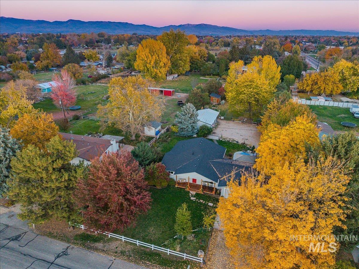 4540 S Pinto Dr, Boise, Idaho 83709, 3 Bedrooms, 2.5 Bathrooms, Residential For Sale, Price $713,000, 98966262