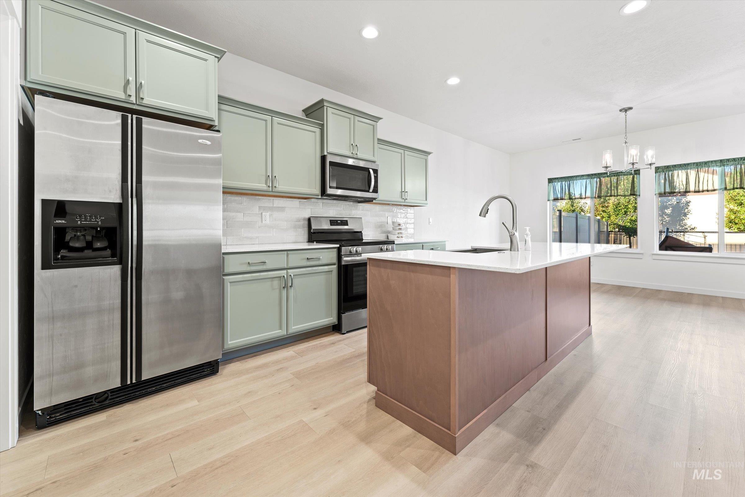 4895 N Selway Falls Lane, Meridian, Idaho 83646, 3 Bedrooms, 2 Bathrooms, Residential For Sale, Price $419,900, 98966264