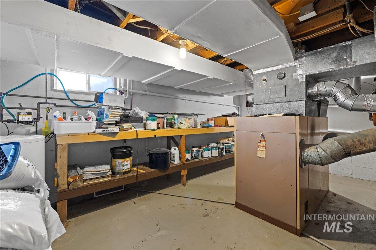 Basement with heating unit