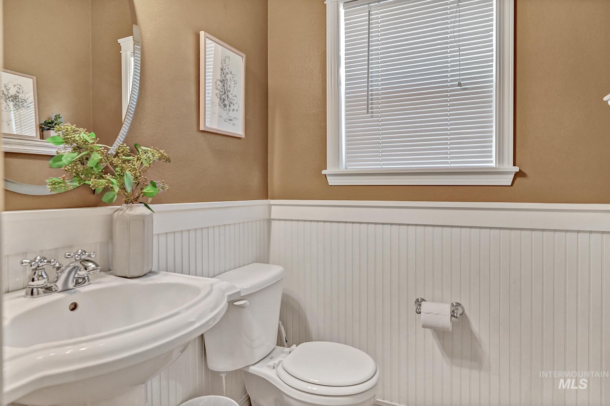 12738 N 11th Avenue, Boise, Idaho 83714, 3 Bedrooms, 2.5 Bathrooms, Residential For Sale, Price $625,000, 98966271