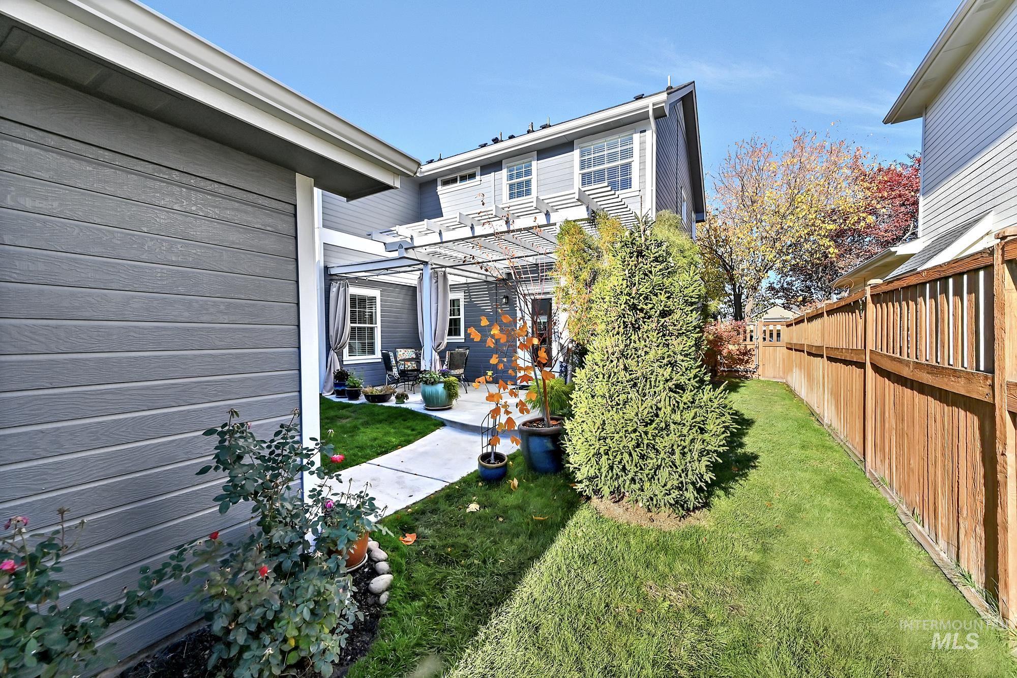 12738 N 11th Avenue, Boise, Idaho 83714, 3 Bedrooms, 2.5 Bathrooms, Residential For Sale, Price $625,000, 98966271