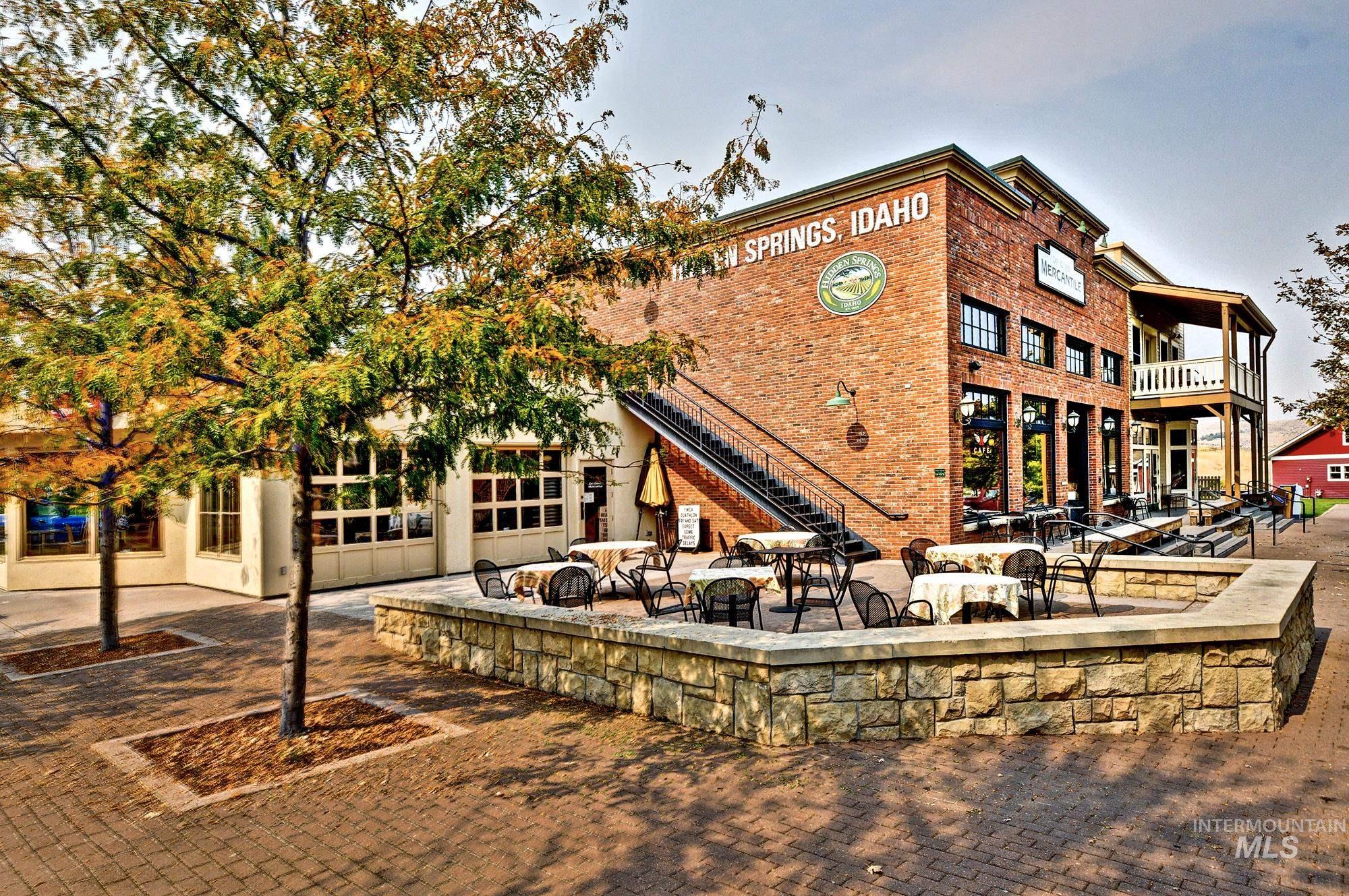 12738 N 11th Avenue, Boise, Idaho 83714, 3 Bedrooms, 2.5 Bathrooms, Residential For Sale, Price $625,000, 98966271