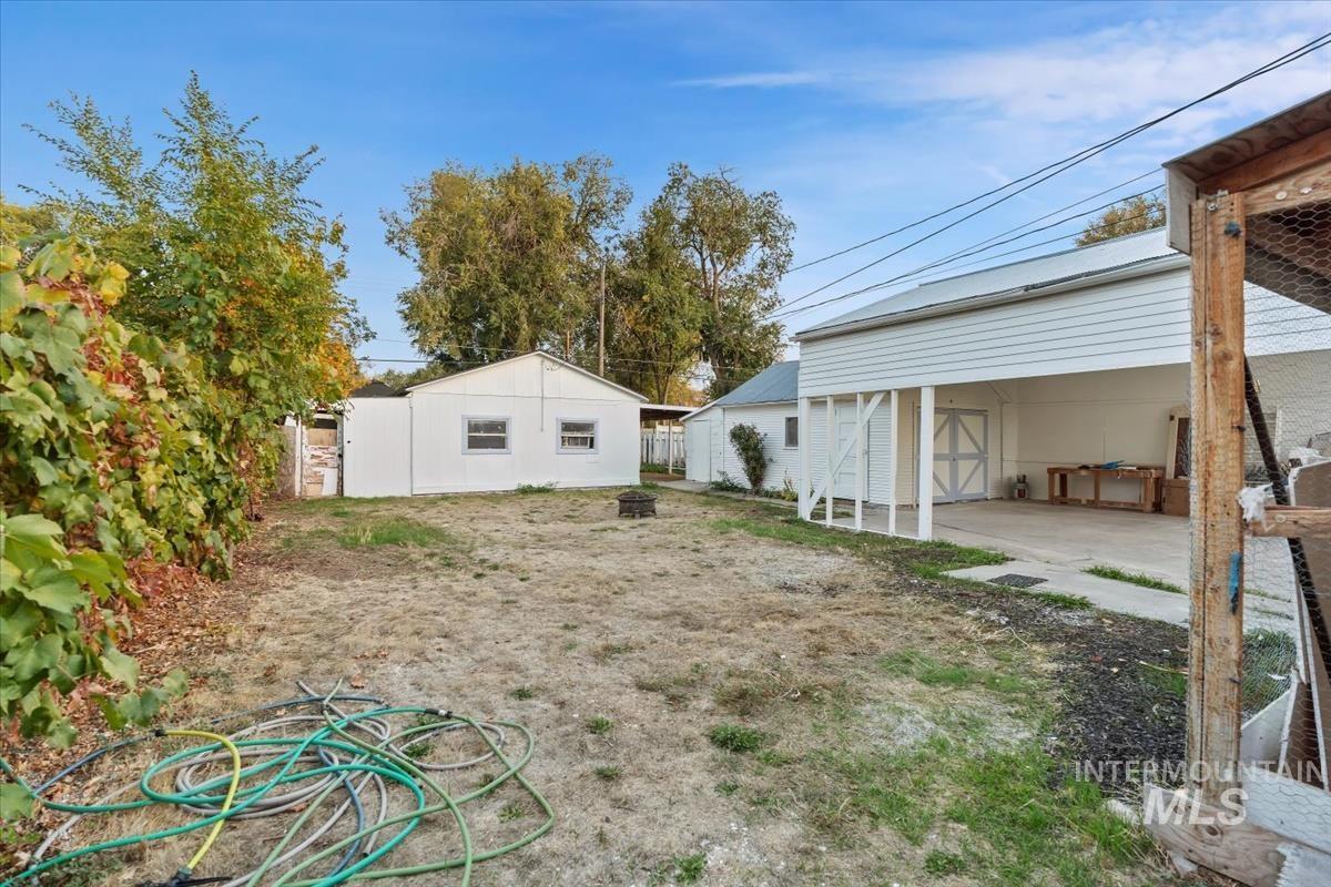 512 19th Ave South, Nampa, Idaho 83651, 2 Bedrooms, 1.5 Bathrooms, Residential For Sale, Price $329,000, 98966273