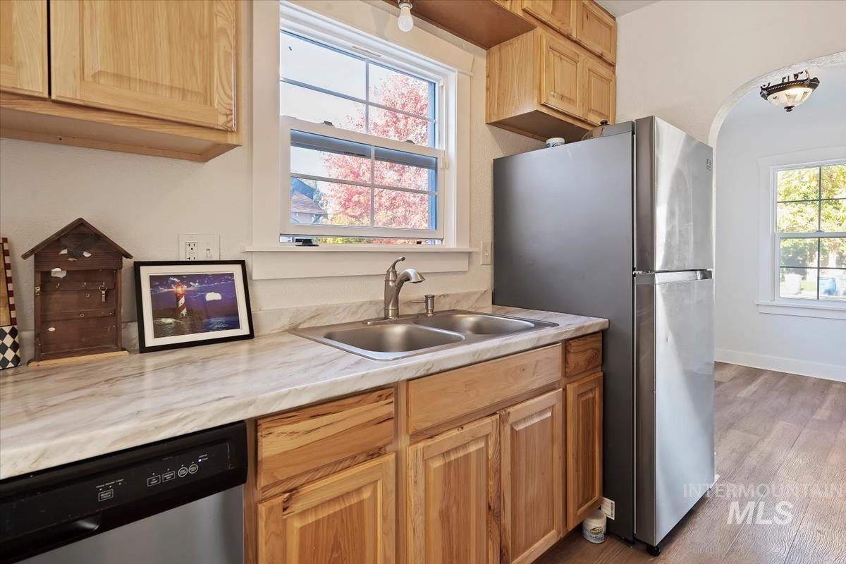 512 19th Ave South, Nampa, Idaho 83651, 2 Bedrooms, 1.5 Bathrooms, Residential For Sale, Price $329,000, 98966273