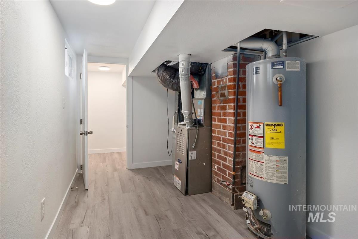 512 19th Ave South, Nampa, Idaho 83651, 2 Bedrooms, 1.5 Bathrooms, Residential For Sale, Price $329,000, 98966273