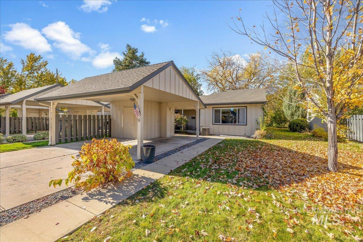 1147 S Abbey Circle, Boise, Idaho 83705, 2 Bedrooms, 2 Bathrooms, Residential For Sale, Price $345,900, 98966281
