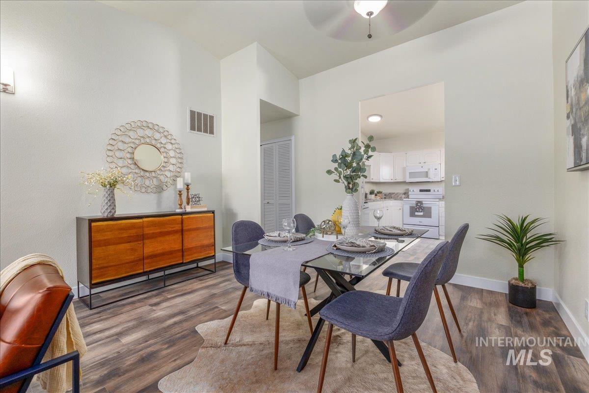 1147 S Abbey Circle, Boise, Idaho 83705, 2 Bedrooms, 2 Bathrooms, Residential For Sale, Price $345,900, 98966281