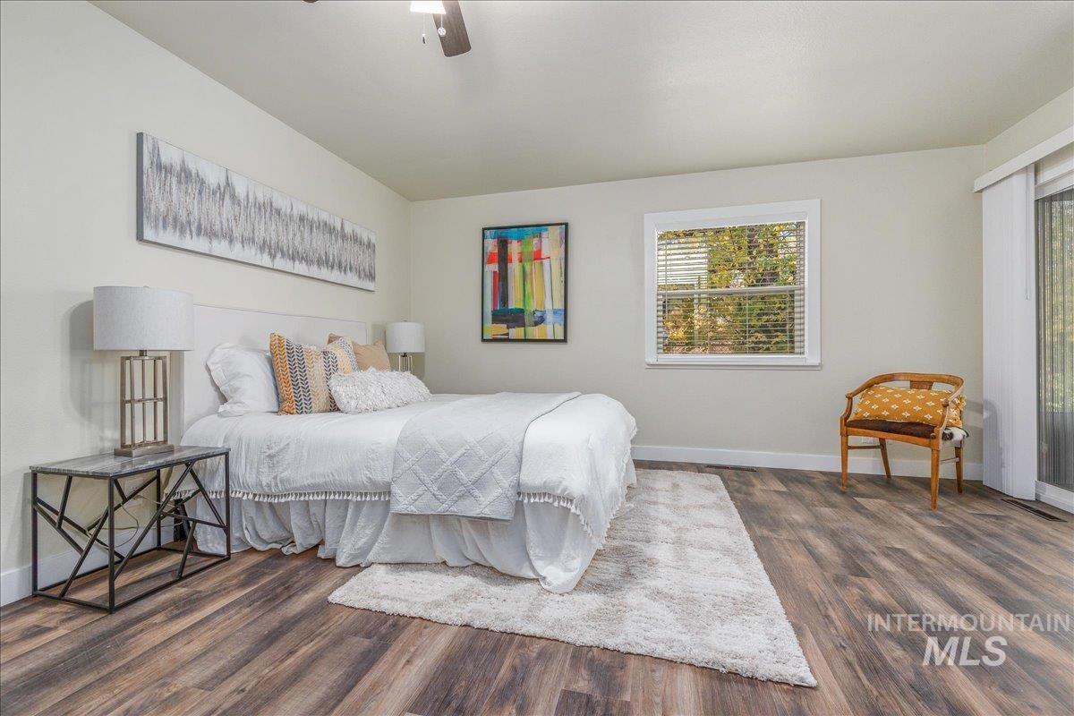 1147 S Abbey Circle, Boise, Idaho 83705, 2 Bedrooms, 2 Bathrooms, Residential For Sale, Price $345,900, 98966281