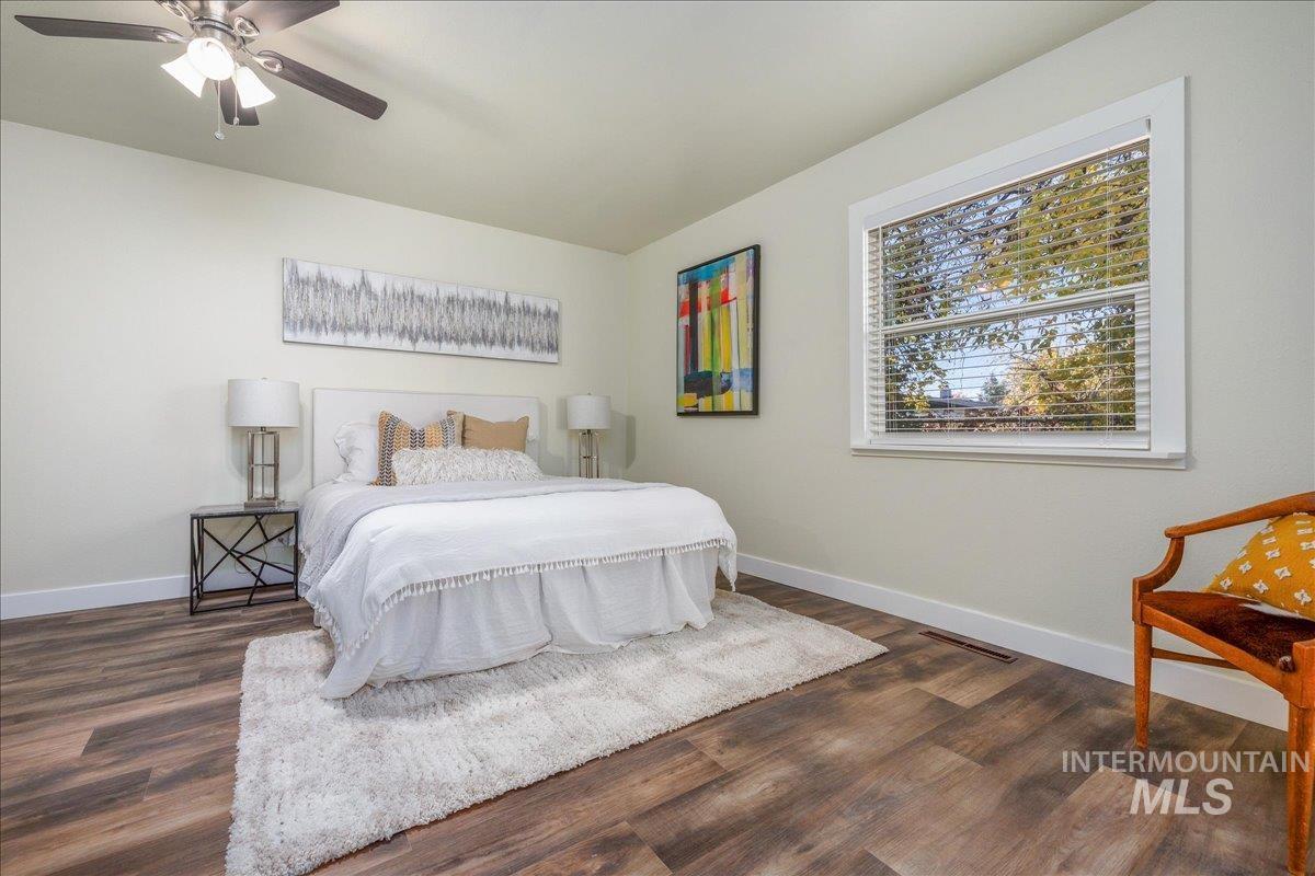 1147 S Abbey Circle, Boise, Idaho 83705, 2 Bedrooms, 2 Bathrooms, Residential For Sale, Price $345,900, 98966281