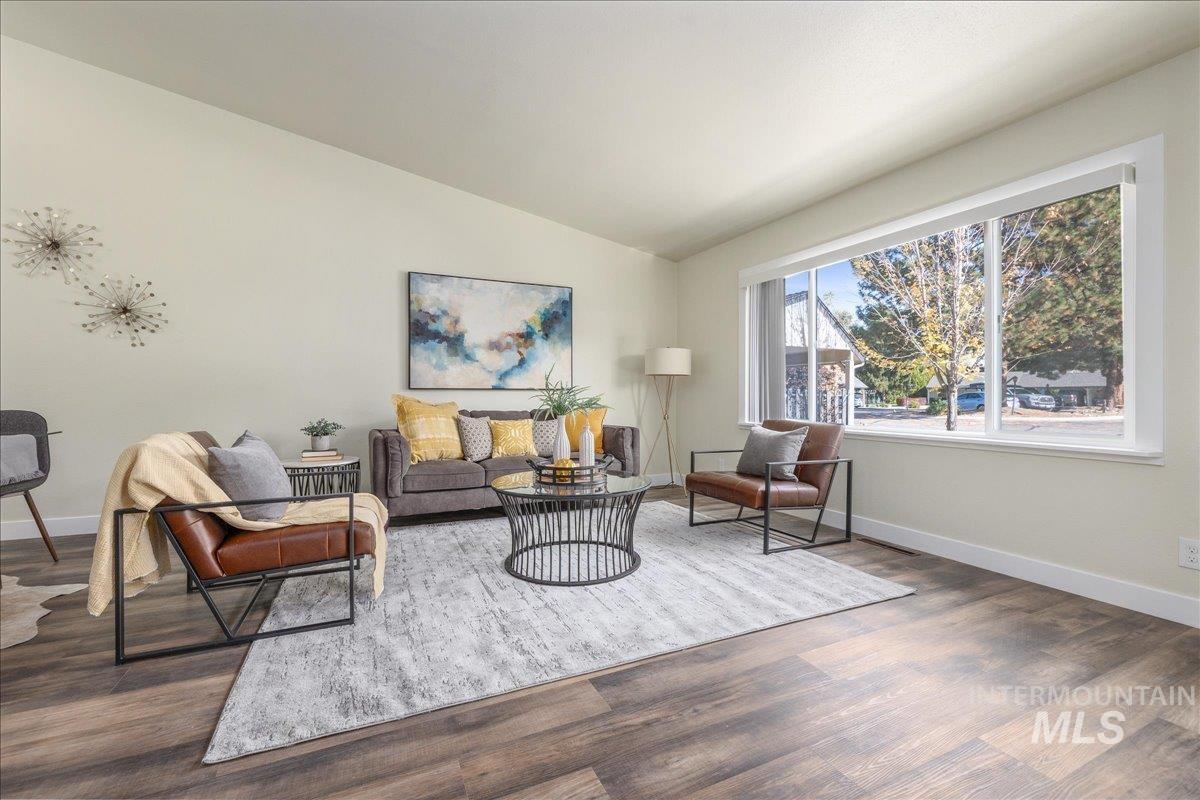 1147 S Abbey Circle, Boise, Idaho 83705, 2 Bedrooms, 2 Bathrooms, Residential For Sale, Price $345,900, 98966281