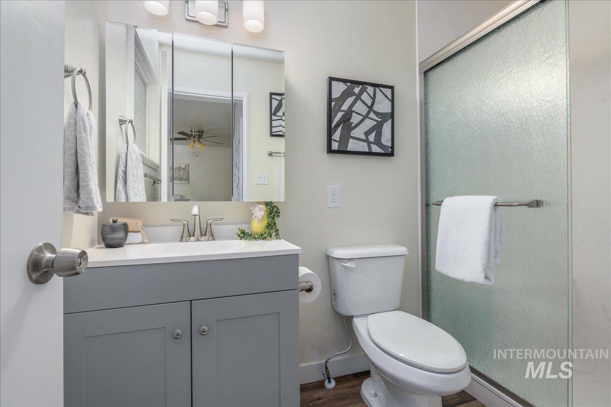 1147 S Abbey Circle, Boise, Idaho 83705, 2 Bedrooms, 2 Bathrooms, Residential For Sale, Price $345,900, 98966281