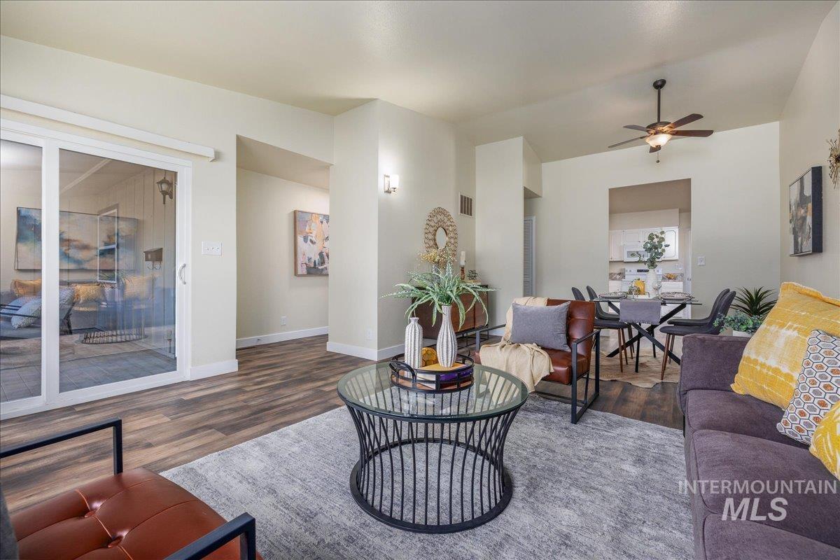 1147 S Abbey Circle, Boise, Idaho 83705, 2 Bedrooms, 2 Bathrooms, Residential For Sale, Price $345,900, 98966281