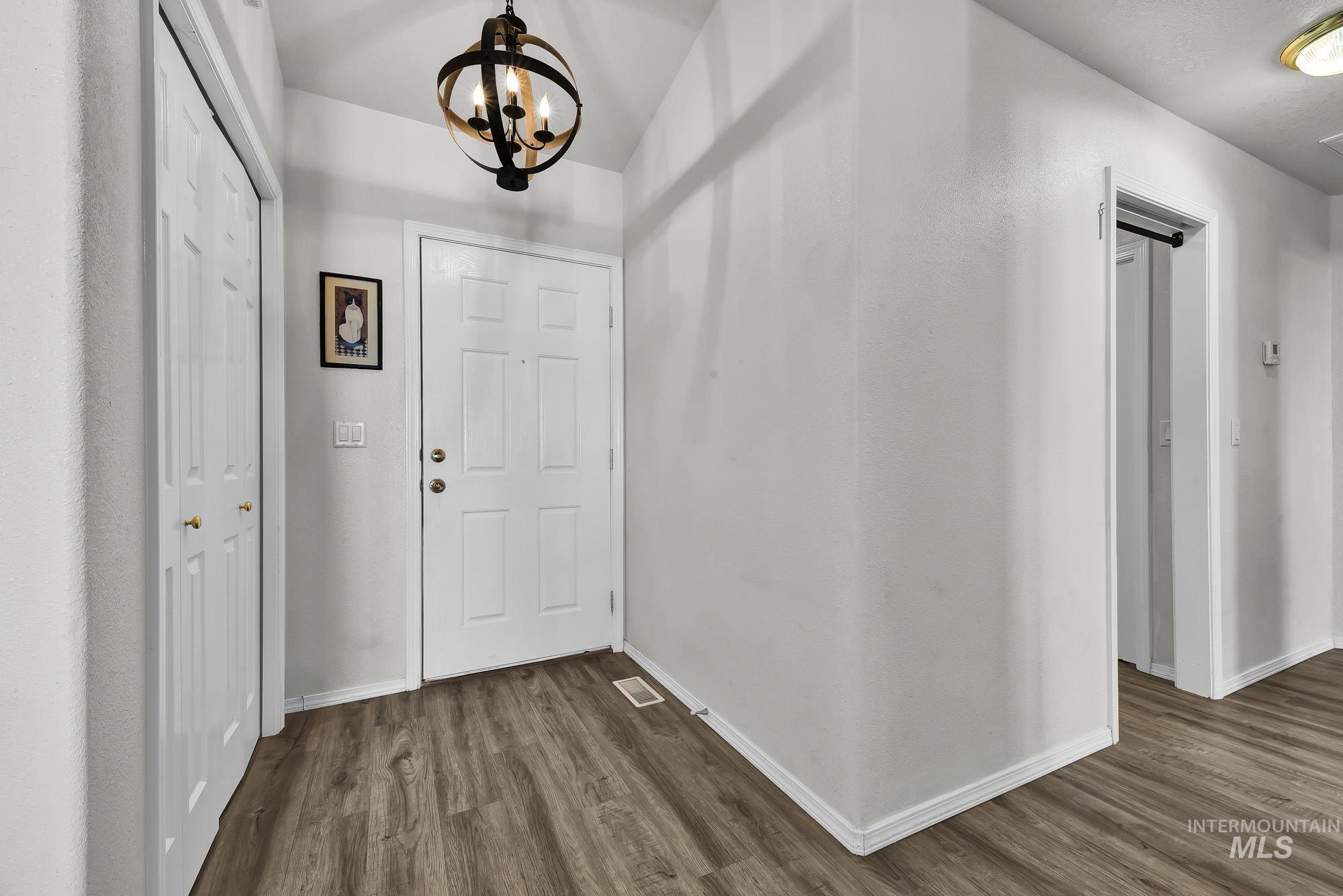 1250 NW Pintail, Mountain Home, Idaho 83647, 3 Bedrooms, 2 Bathrooms, Residential For Sale, Price $349,900, 98966296