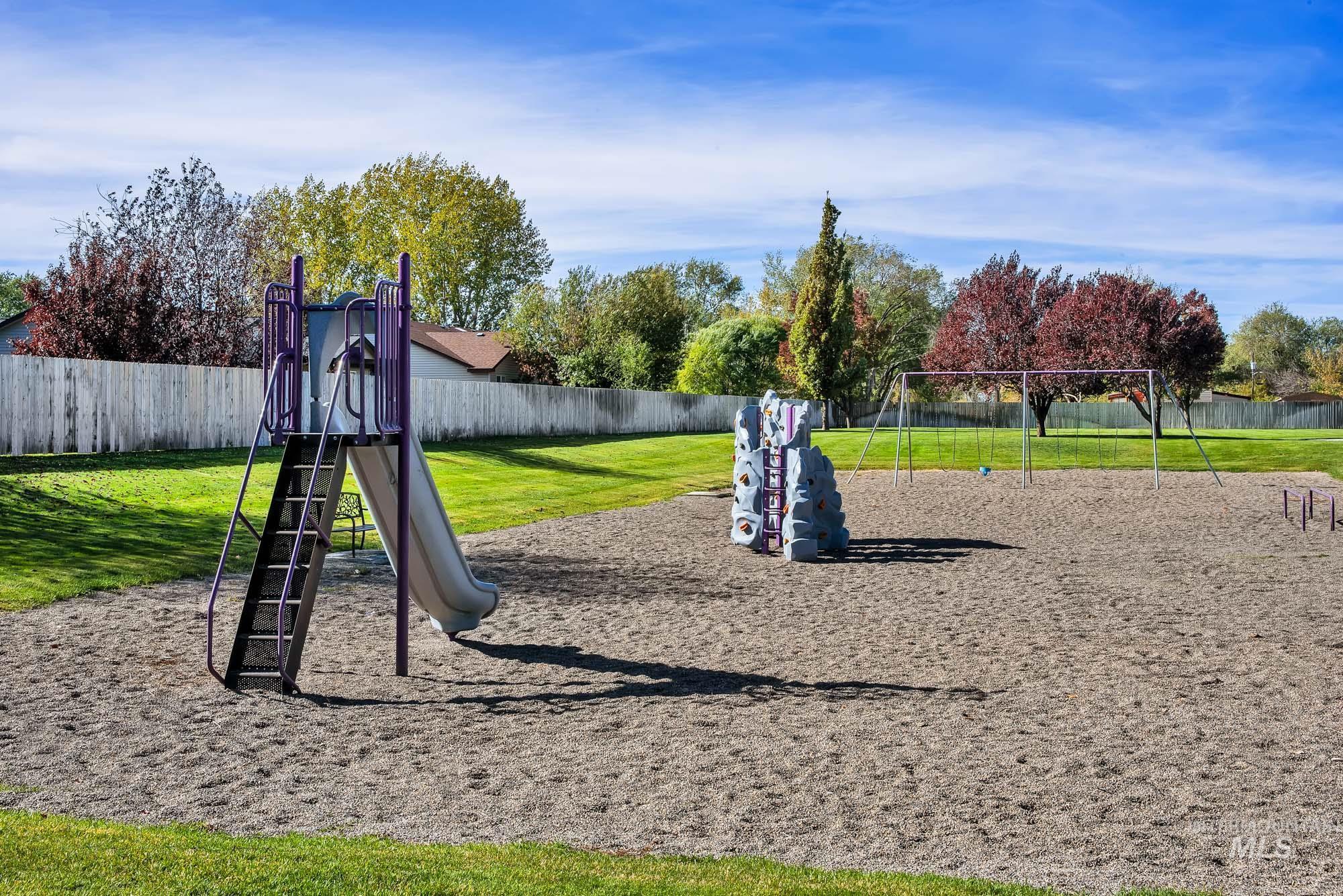 1250 NW Pintail, Mountain Home, Idaho 83647, 3 Bedrooms, 2 Bathrooms, Residential For Sale, Price $349,900, 98966296