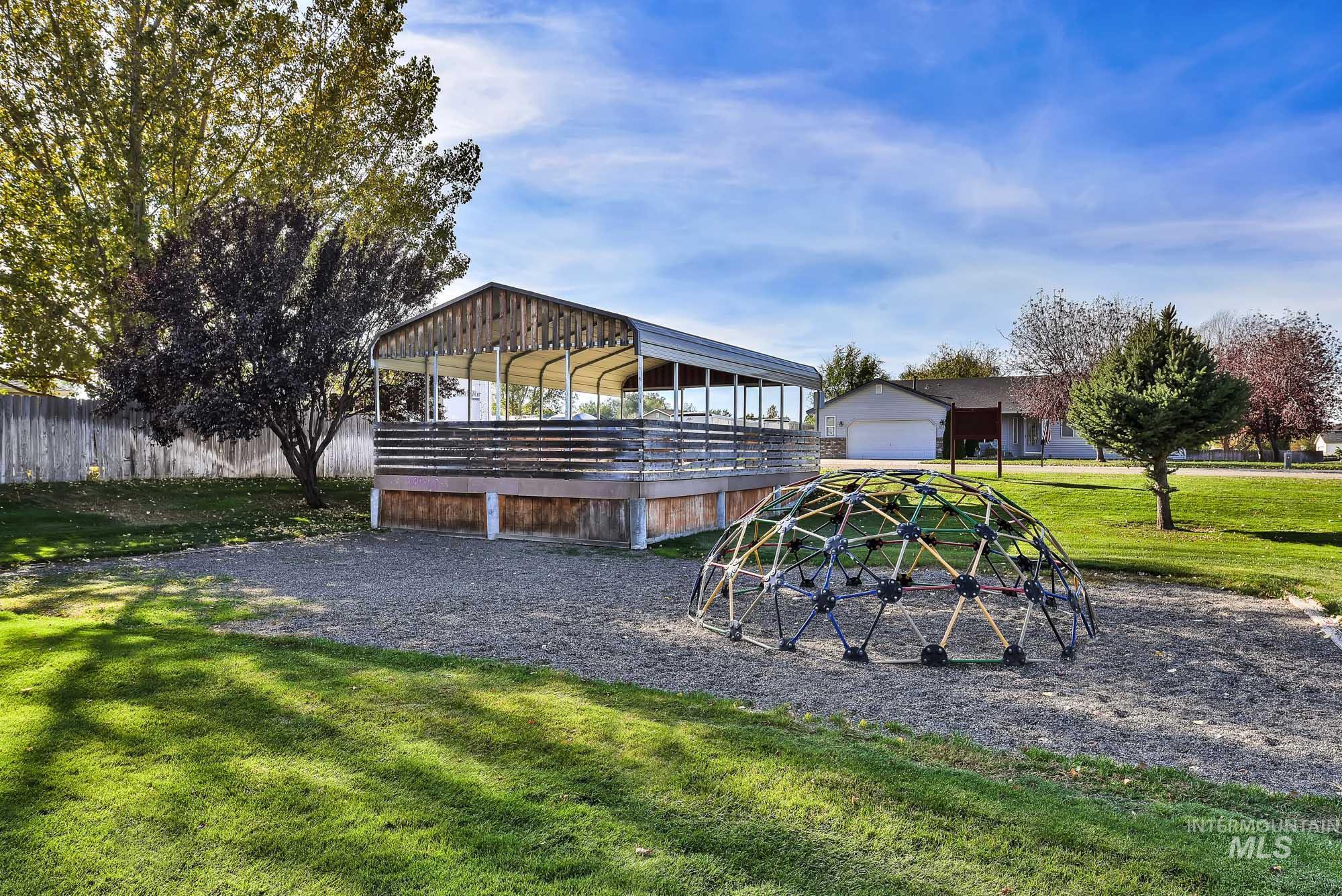 1250 NW Pintail, Mountain Home, Idaho 83647, 3 Bedrooms, 2 Bathrooms, Residential For Sale, Price $349,900, 98966296