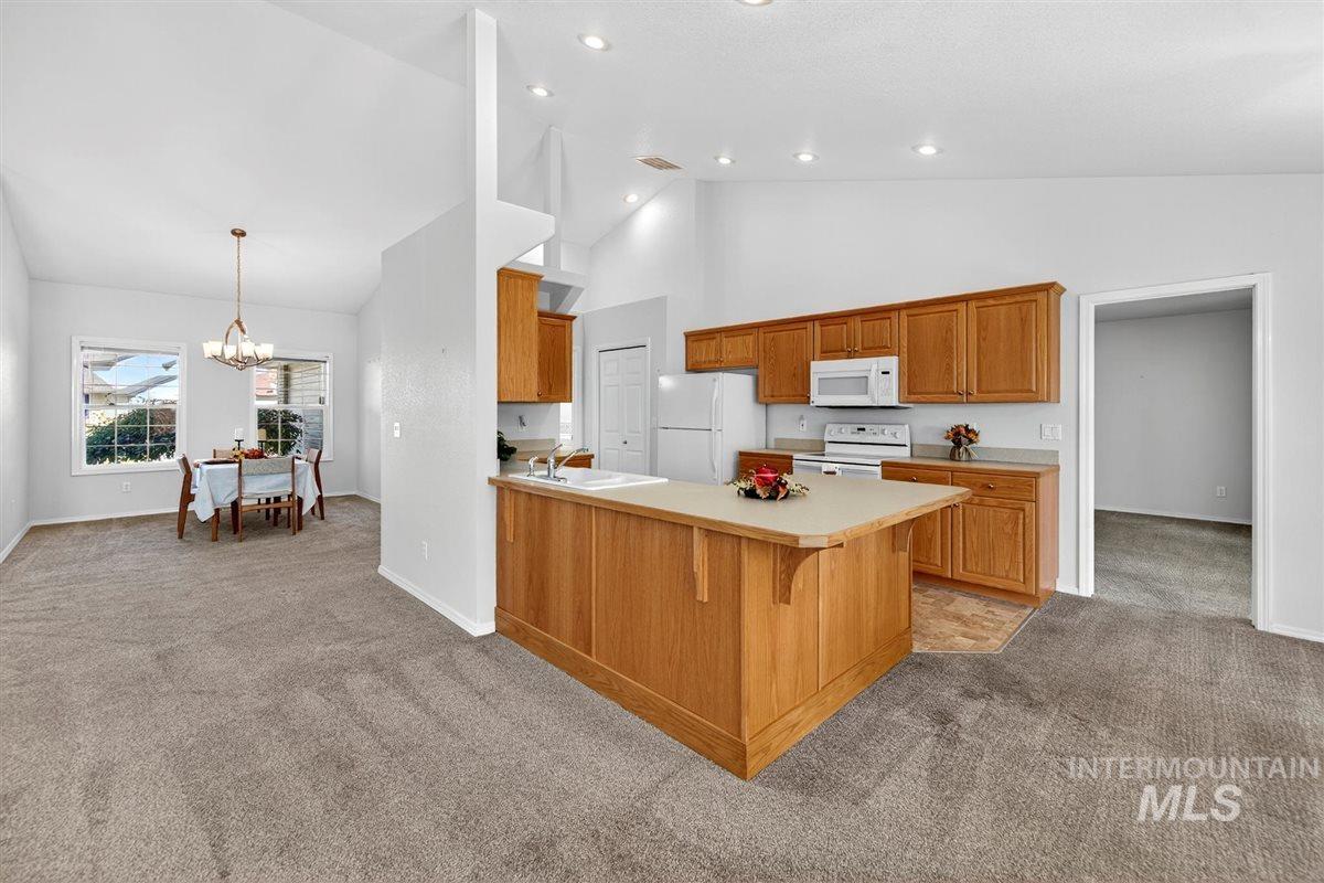 1623 Thorn Creek Ct, Nampa, Idaho 83686, 4 Bedrooms, 2 Bathrooms, Residential For Sale, Price $445,000, 98966298