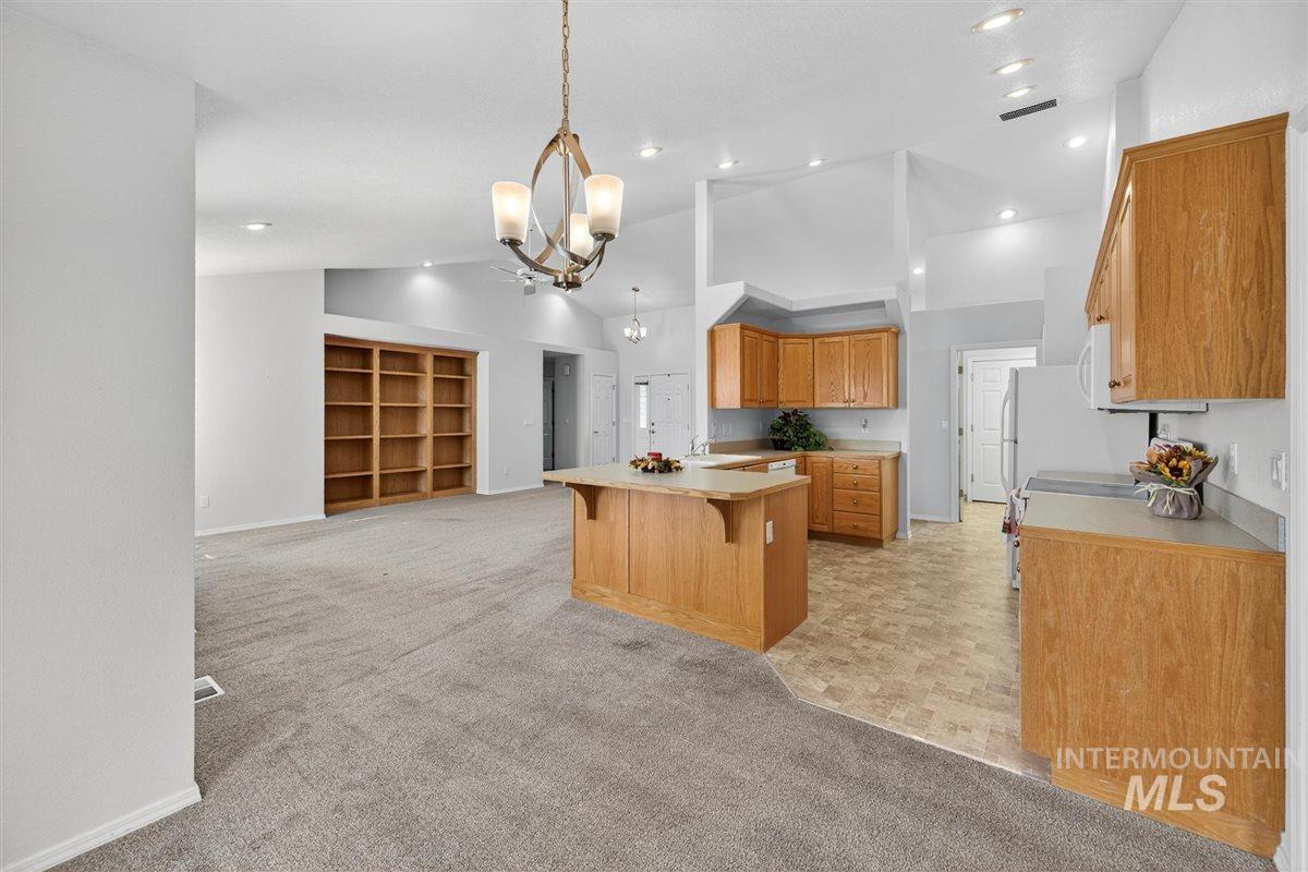 1623 Thorn Creek Ct, Nampa, Idaho 83686, 4 Bedrooms, 2 Bathrooms, Residential For Sale, Price $445,000, 98966298