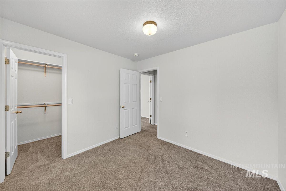 1623 Thorn Creek Ct, Nampa, Idaho 83686, 4 Bedrooms, 2 Bathrooms, Residential For Sale, Price $445,000, 98966298