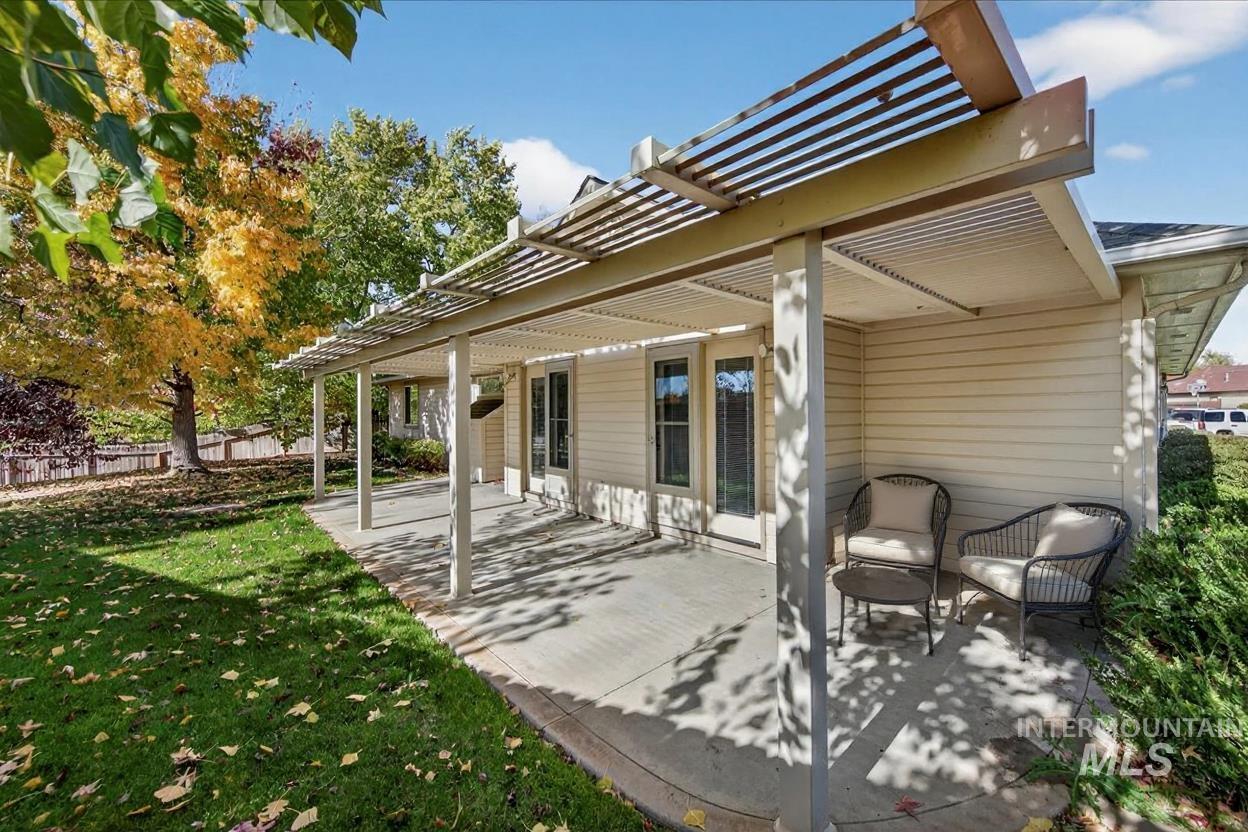 1623 Thorn Creek Ct, Nampa, Idaho 83686, 4 Bedrooms, 2 Bathrooms, Residential For Sale, Price $445,000, 98966298