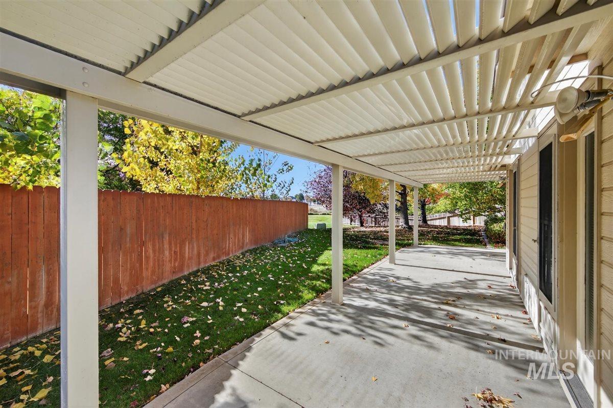 1623 Thorn Creek Ct, Nampa, Idaho 83686, 4 Bedrooms, 2 Bathrooms, Residential For Sale, Price $445,000, 98966298