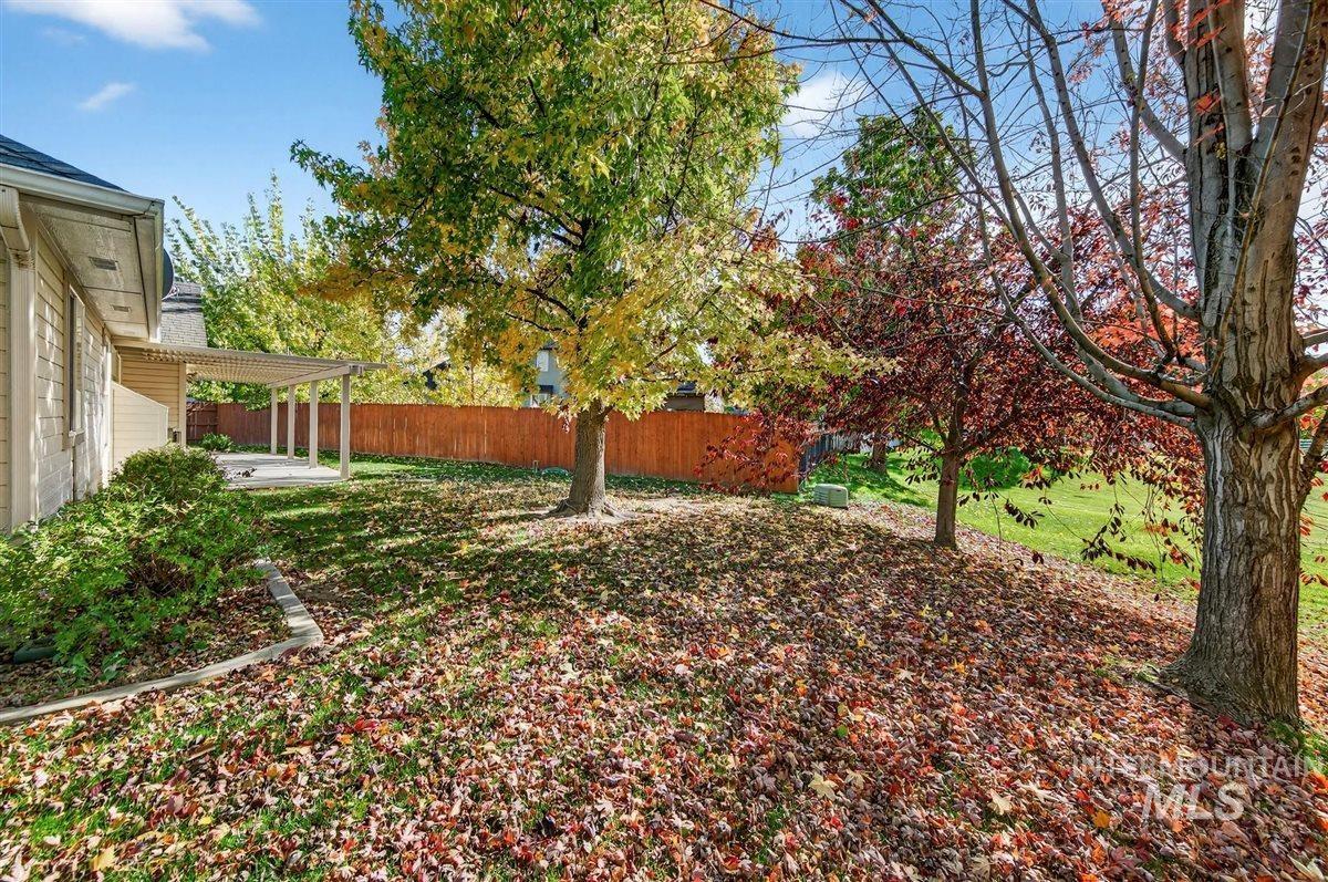 1623 Thorn Creek Ct, Nampa, Idaho 83686, 4 Bedrooms, 2 Bathrooms, Residential For Sale, Price $445,000, 98966298