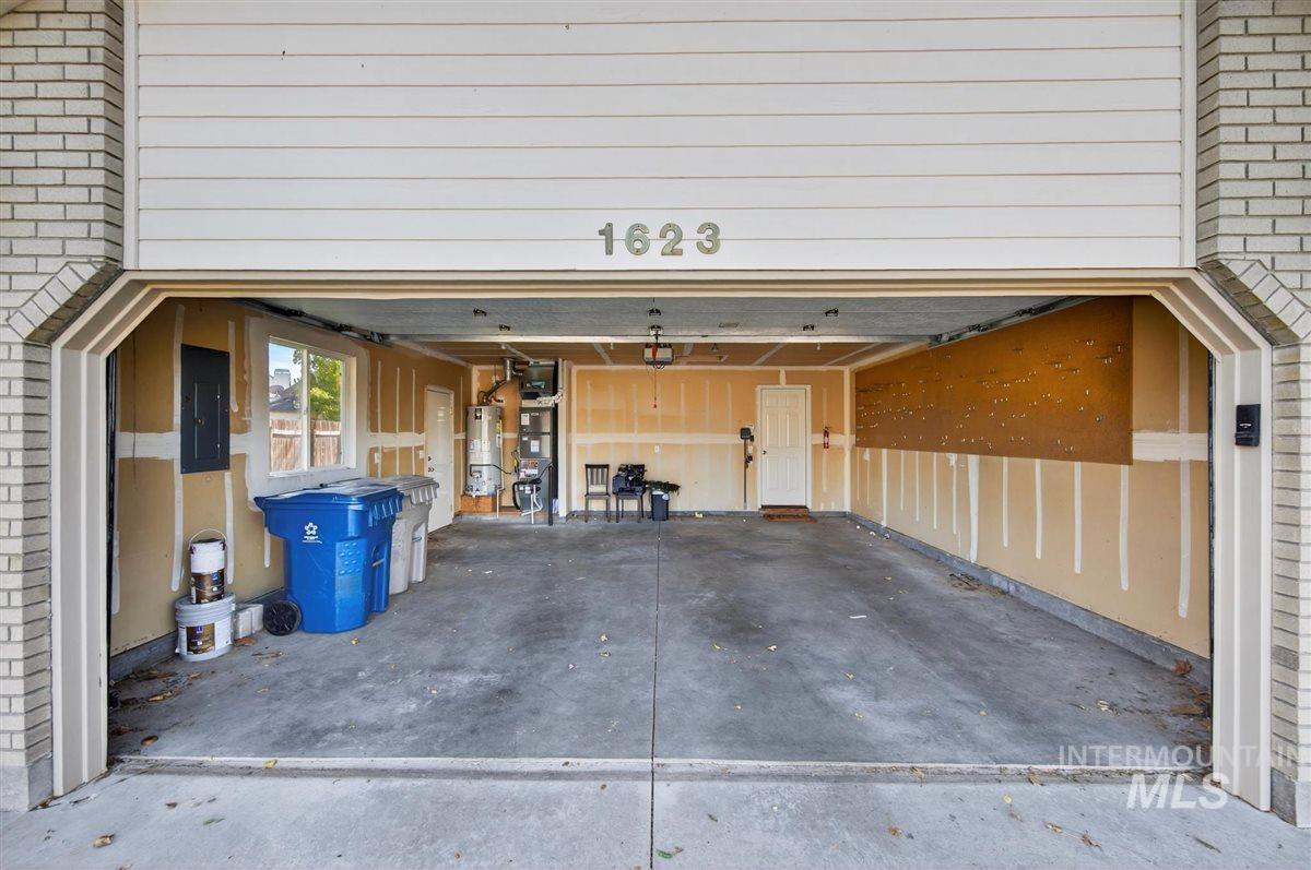 1623 Thorn Creek Ct, Nampa, Idaho 83686, 4 Bedrooms, 2 Bathrooms, Residential For Sale, Price $445,000, 98966298