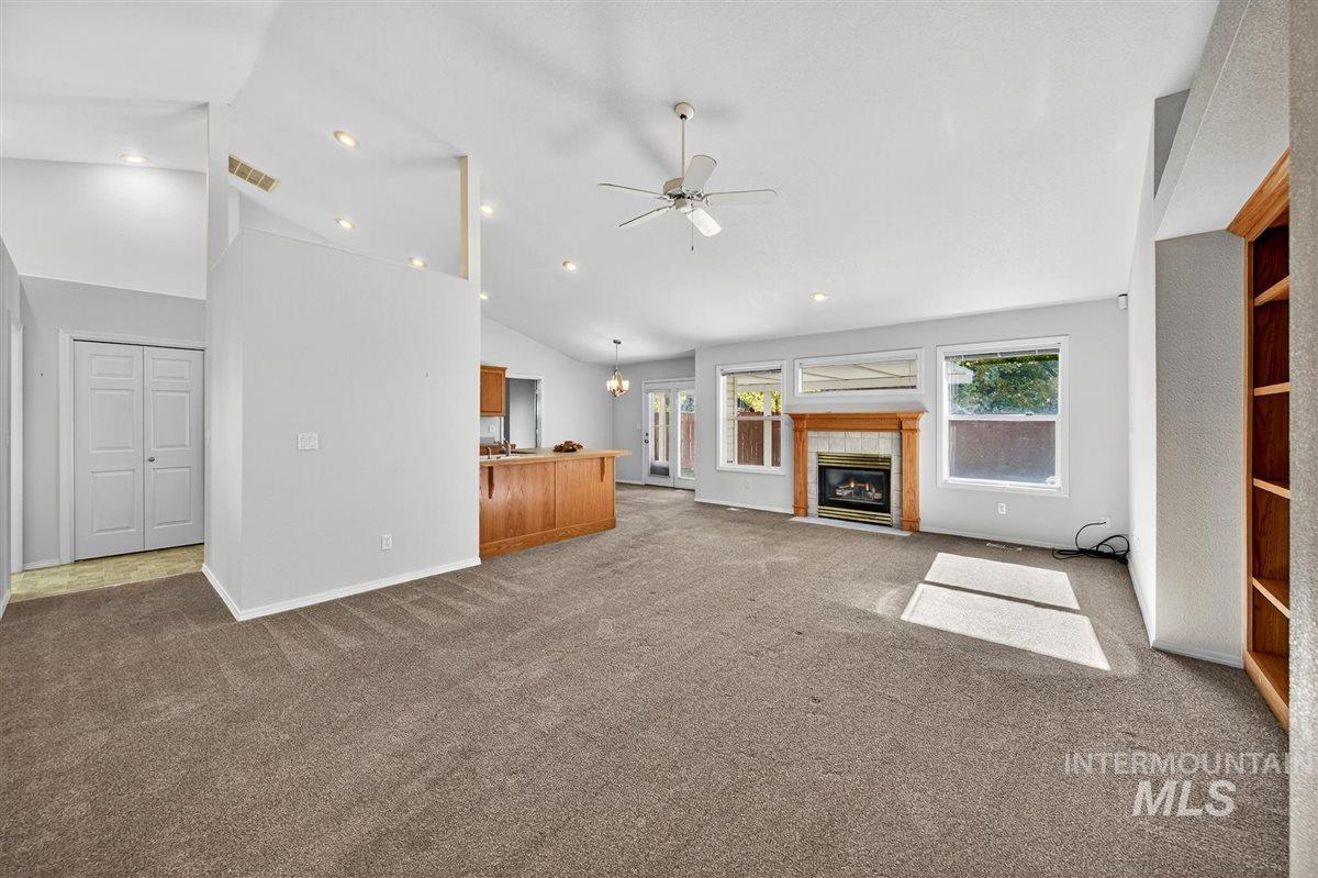 1623 Thorn Creek Ct, Nampa, Idaho 83686, 4 Bedrooms, 2 Bathrooms, Residential For Sale, Price $445,000, 98966298