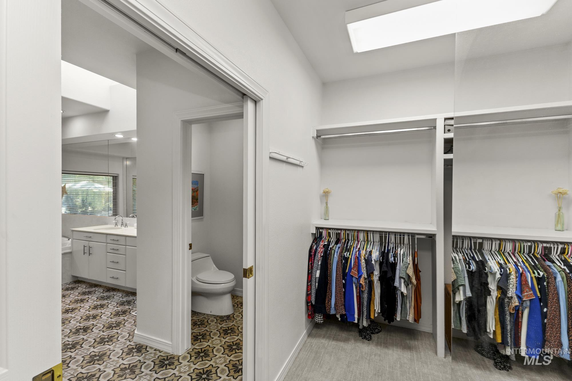 2111 S Pebblecreek Lane, Boise, Idaho 83706, 3 Bedrooms, 2.5 Bathrooms, Residential For Sale, Price $1,250,000, 98966302