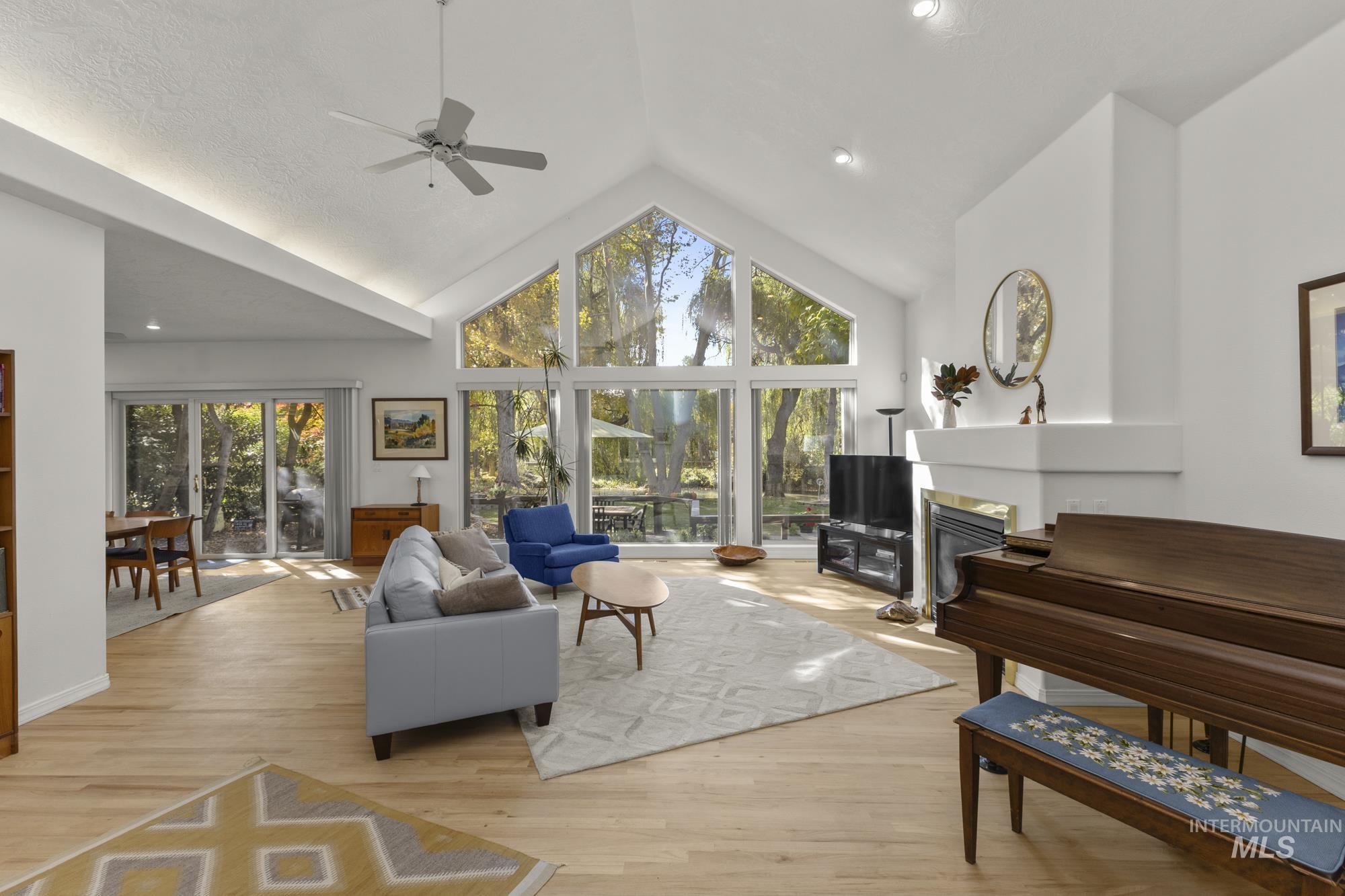 2111 S Pebblecreek Lane, Boise, Idaho 83706, 3 Bedrooms, 2.5 Bathrooms, Residential For Sale, Price $1,250,000, 98966302