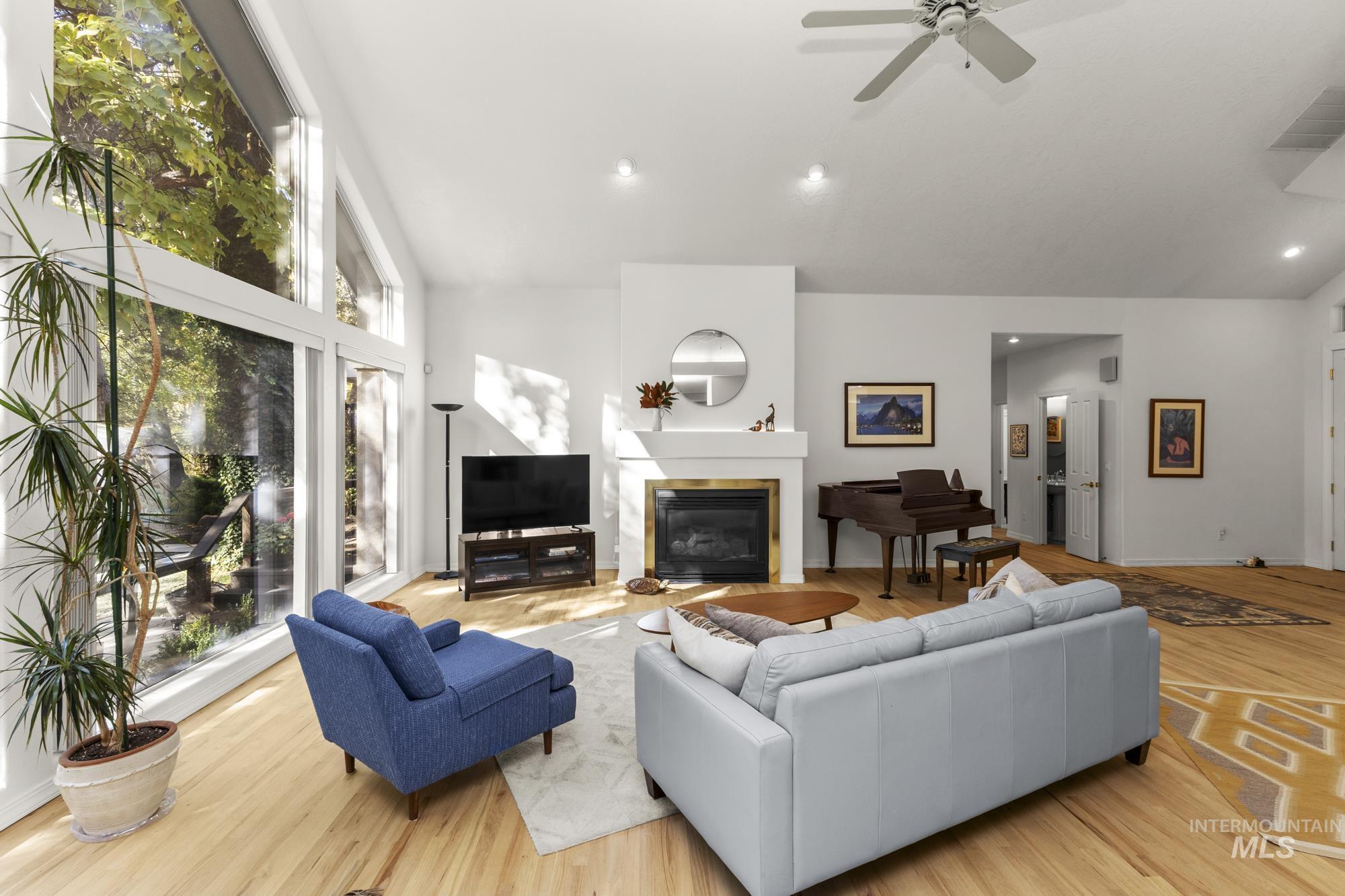 2111 S Pebblecreek Lane, Boise, Idaho 83706, 3 Bedrooms, 2.5 Bathrooms, Residential For Sale, Price $1,250,000, 98966302