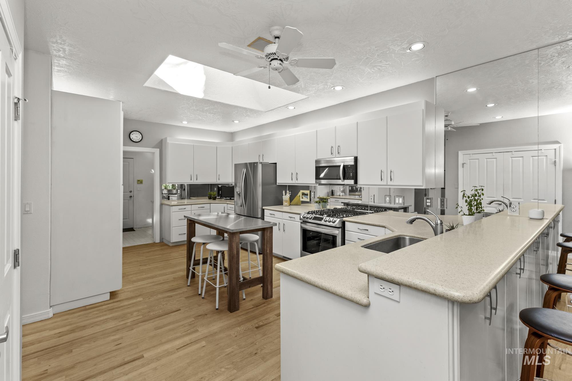 2111 S Pebblecreek Lane, Boise, Idaho 83706, 3 Bedrooms, 2.5 Bathrooms, Residential For Sale, Price $1,250,000, 98966302