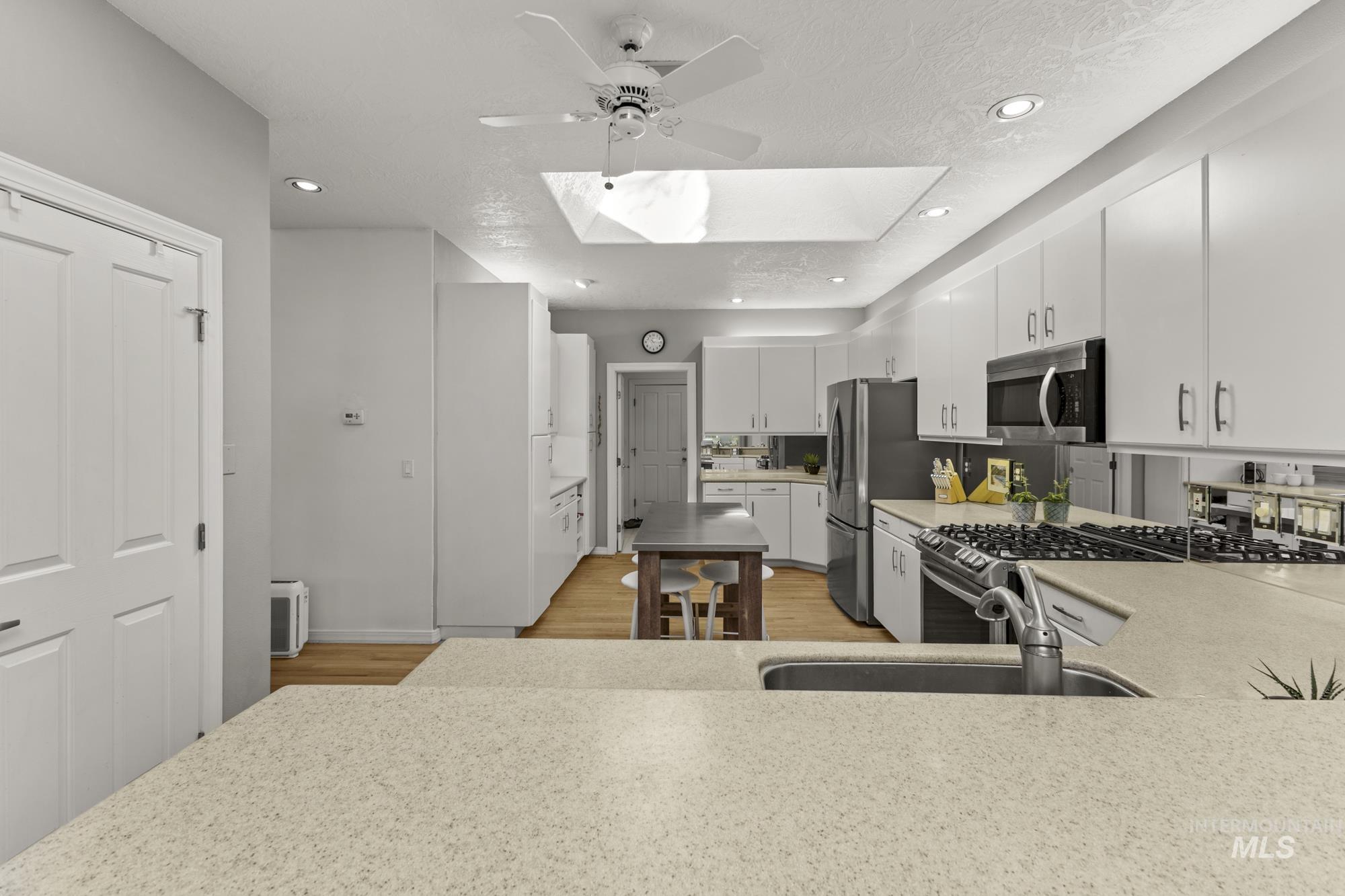 2111 S Pebblecreek Lane, Boise, Idaho 83706, 3 Bedrooms, 2.5 Bathrooms, Residential For Sale, Price $1,250,000, 98966302