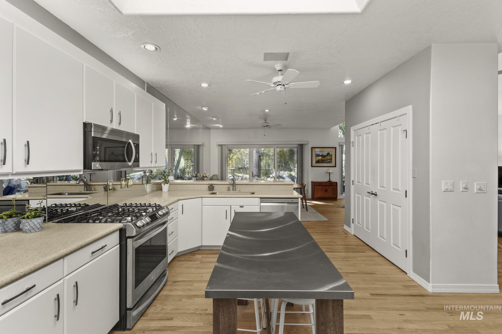 2111 S Pebblecreek Lane, Boise, Idaho 83706, 3 Bedrooms, 2.5 Bathrooms, Residential For Sale, Price $1,250,000, 98966302