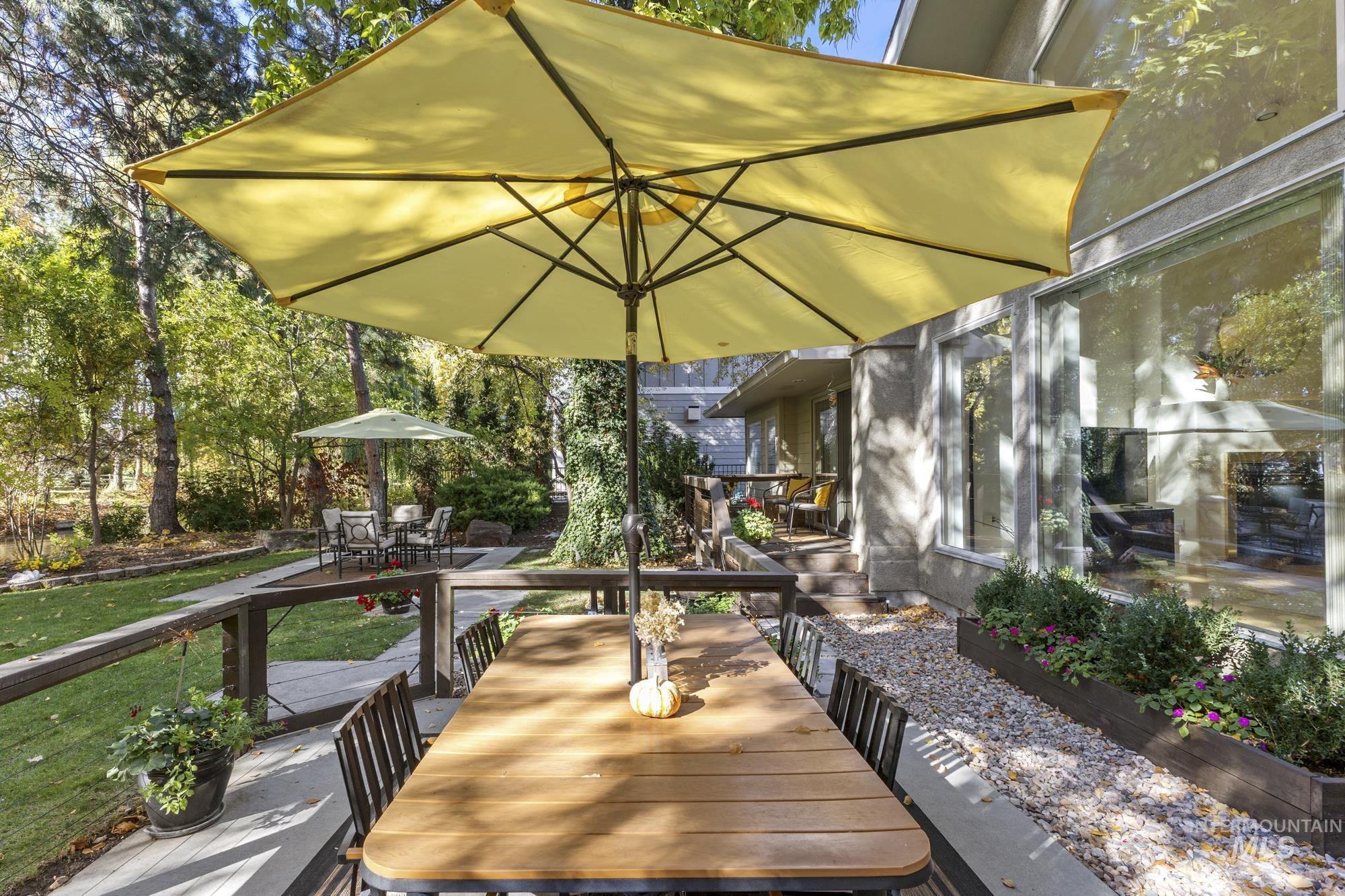 2111 S Pebblecreek Lane, Boise, Idaho 83706, 3 Bedrooms, 2.5 Bathrooms, Residential For Sale, Price $1,250,000, 98966302