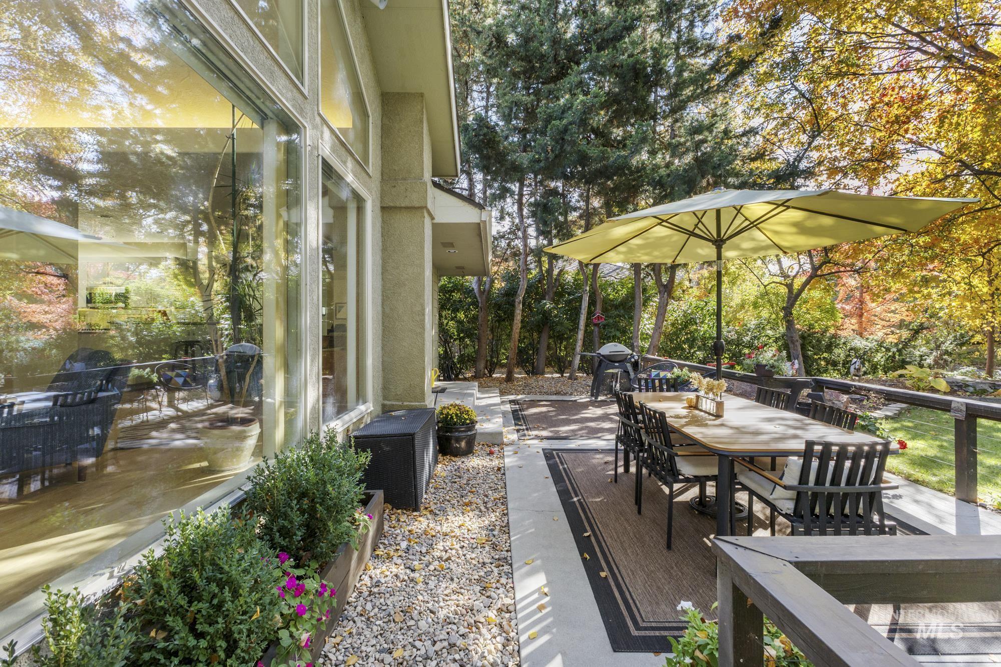 2111 S Pebblecreek Lane, Boise, Idaho 83706, 3 Bedrooms, 2.5 Bathrooms, Residential For Sale, Price $1,250,000, 98966302