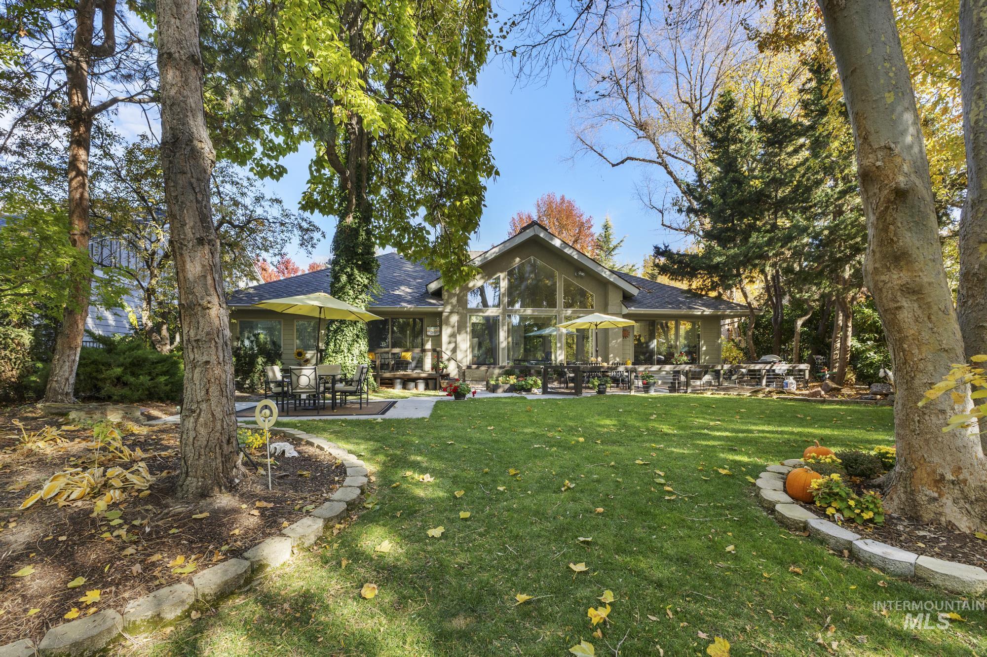 2111 S Pebblecreek Lane, Boise, Idaho 83706, 3 Bedrooms, 2.5 Bathrooms, Residential For Sale, Price $1,250,000, 98966302