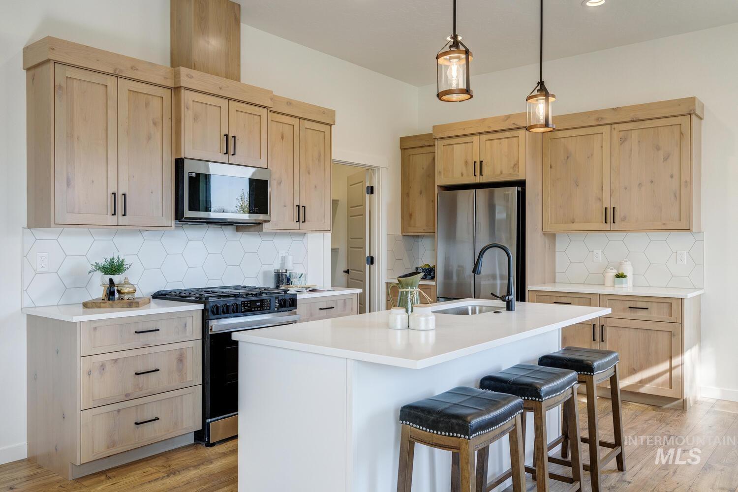 3827 W Stone House Ln, Eagle, Idaho 83616, 3 Bedrooms, 2.5 Bathrooms, Residential For Sale, Price $559,900, 98966309