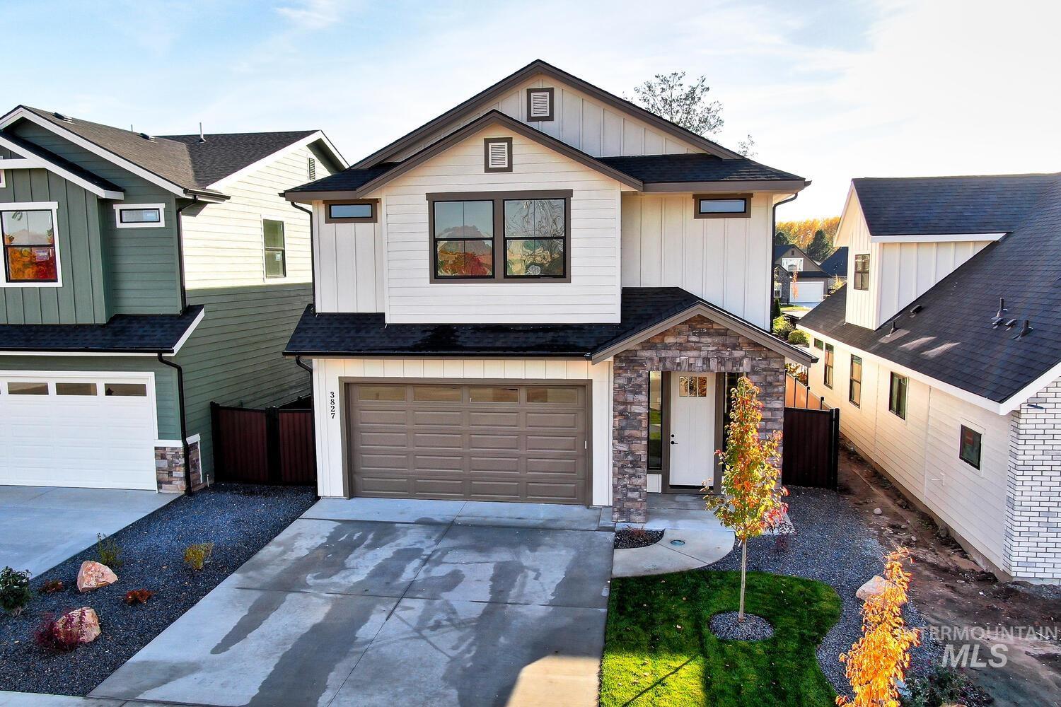 3827 W Stone House Ln, Eagle, Idaho 83616, 4 Bedrooms, 2.5 Bathrooms, Residential For Sale, Price $559,900, 98966309