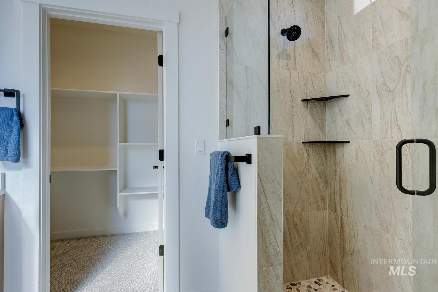 3827 W Stone House Ln, Eagle, Idaho 83616, 3 Bedrooms, 2.5 Bathrooms, Residential For Sale, Price $559,900, 98966309