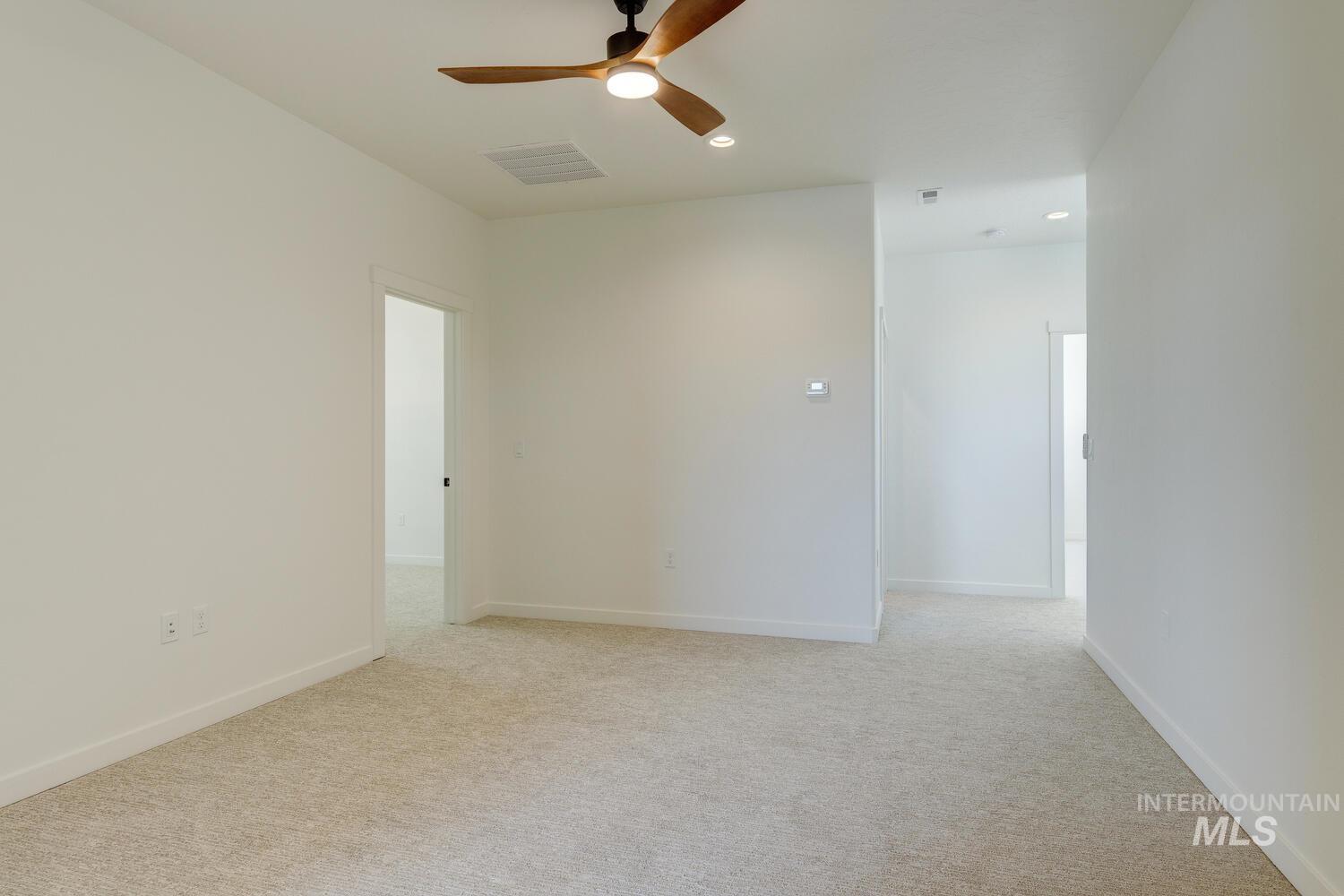 3827 W Stone House Ln, Eagle, Idaho 83616, 3 Bedrooms, 2.5 Bathrooms, Residential For Sale, Price $559,900, 98966309