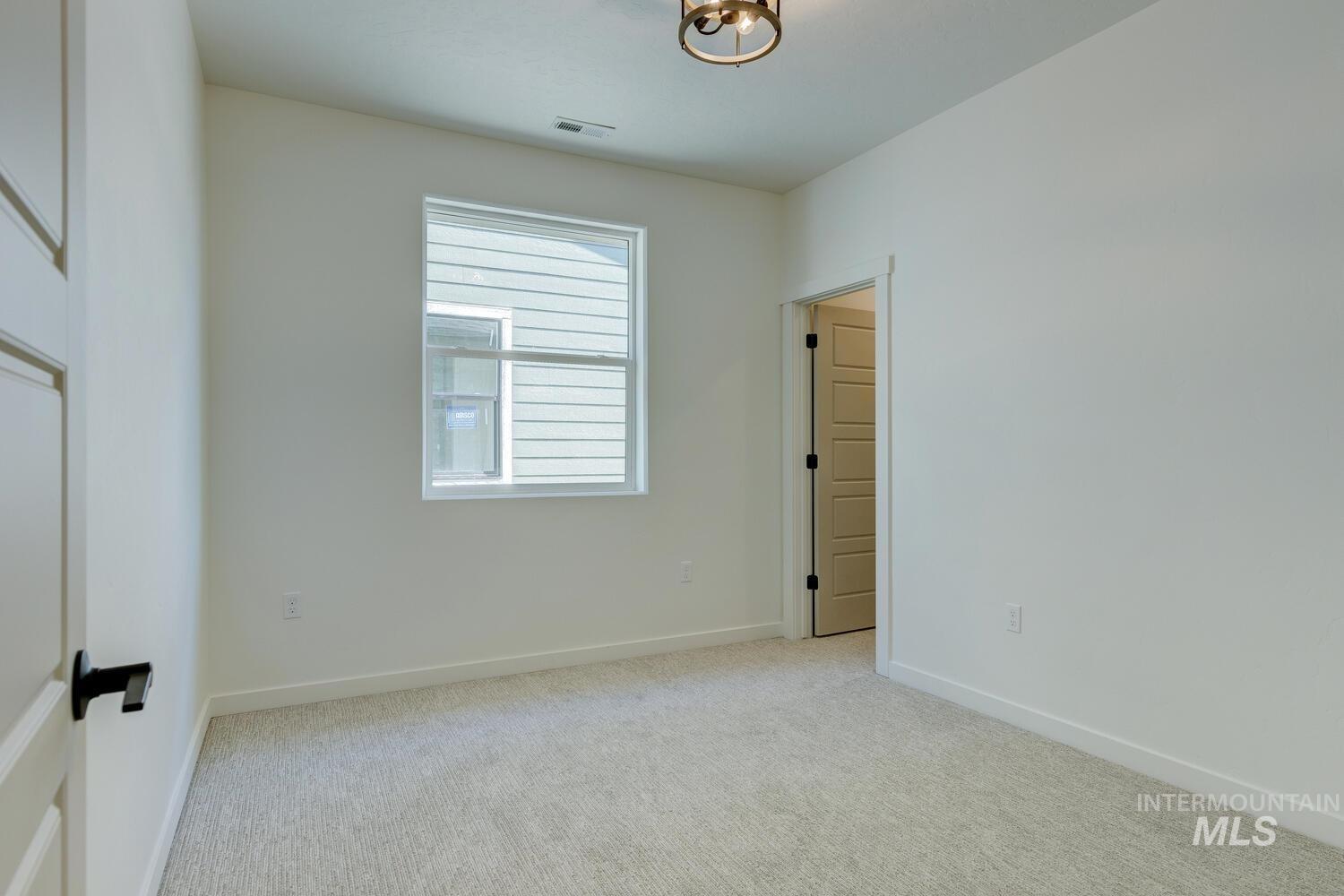 3827 W Stone House Ln, Eagle, Idaho 83616, 3 Bedrooms, 2.5 Bathrooms, Residential For Sale, Price $559,900, 98966309