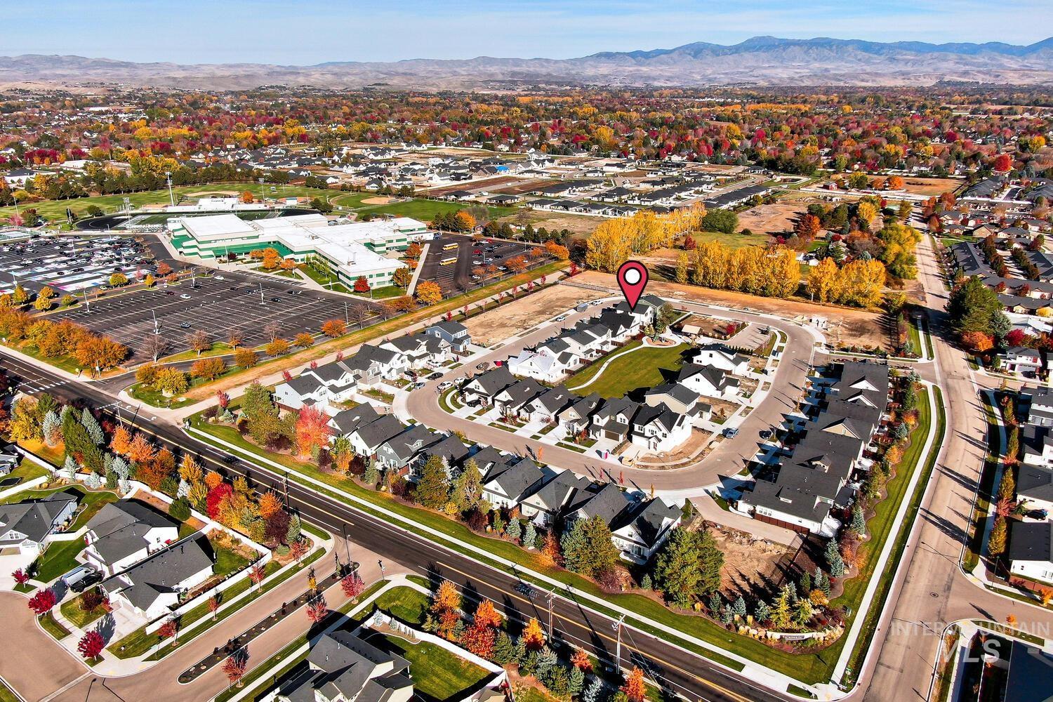 3827 W Stone House Ln, Eagle, Idaho 83616, 3 Bedrooms, 2.5 Bathrooms, Residential For Sale, Price $559,900, 98966309