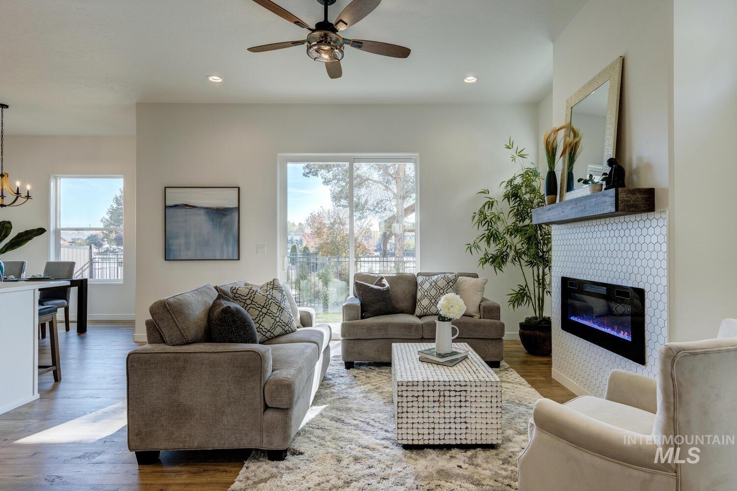 3827 W Stone House Ln, Eagle, Idaho 83616, 3 Bedrooms, 2.5 Bathrooms, Residential For Sale, Price $559,900, 98966309