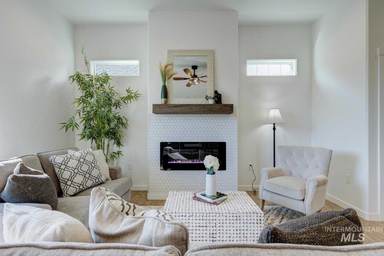 3827 W Stone House Ln, Eagle, Idaho 83616, 3 Bedrooms, 2.5 Bathrooms, Residential For Sale, Price $559,900, 98966309