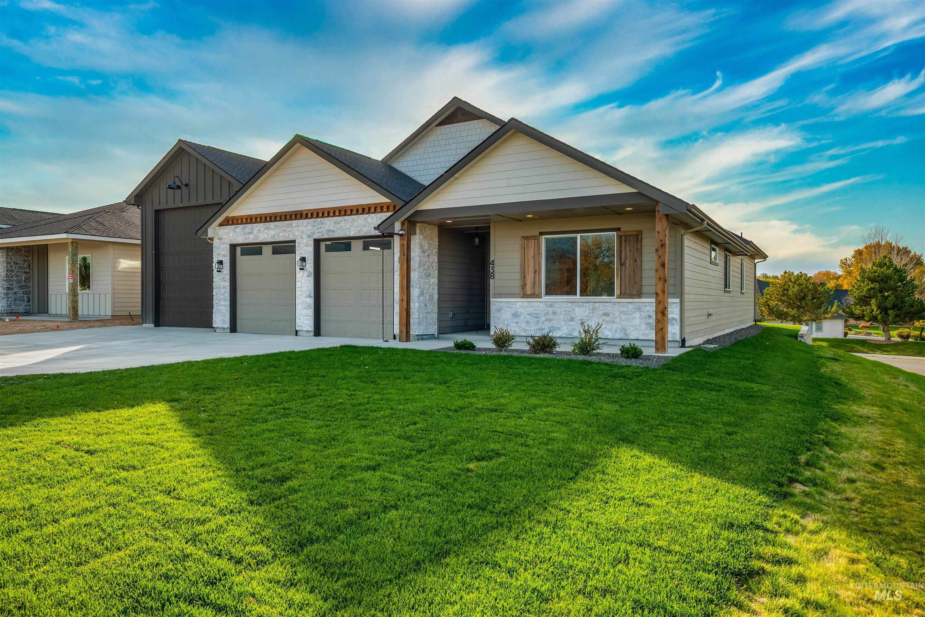 438 E Elaine Ct, Nampa, Idaho 83686, 3 Bedrooms, 2.5 Bathrooms, Residential For Sale, Price $749,900, 98966316